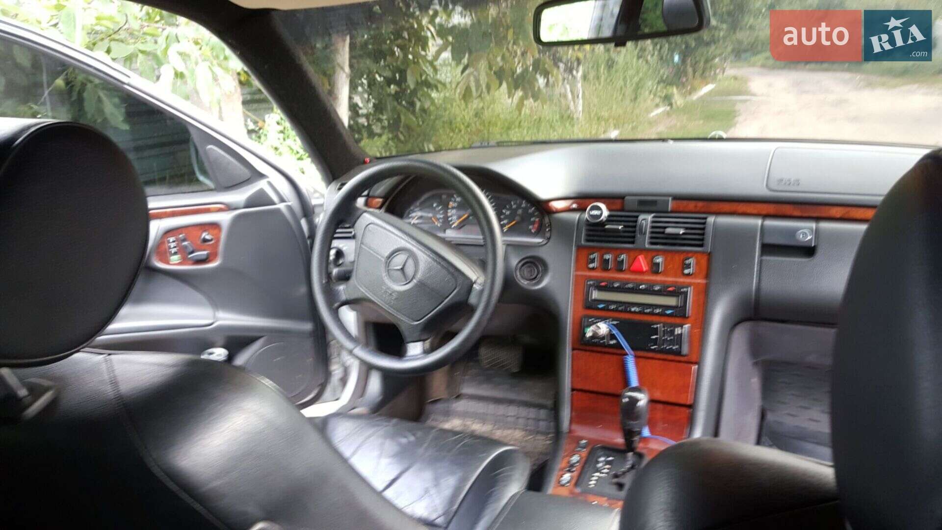 Mercedes-Benz E-Class 1998 VIN WDB2100811X009666 фото оголошення 3 з 5