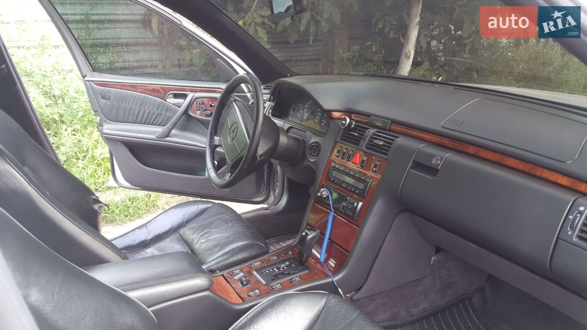 Mercedes-Benz E-Class 1998 VIN WDB2100811X009666 фото оголошення 4 з 5