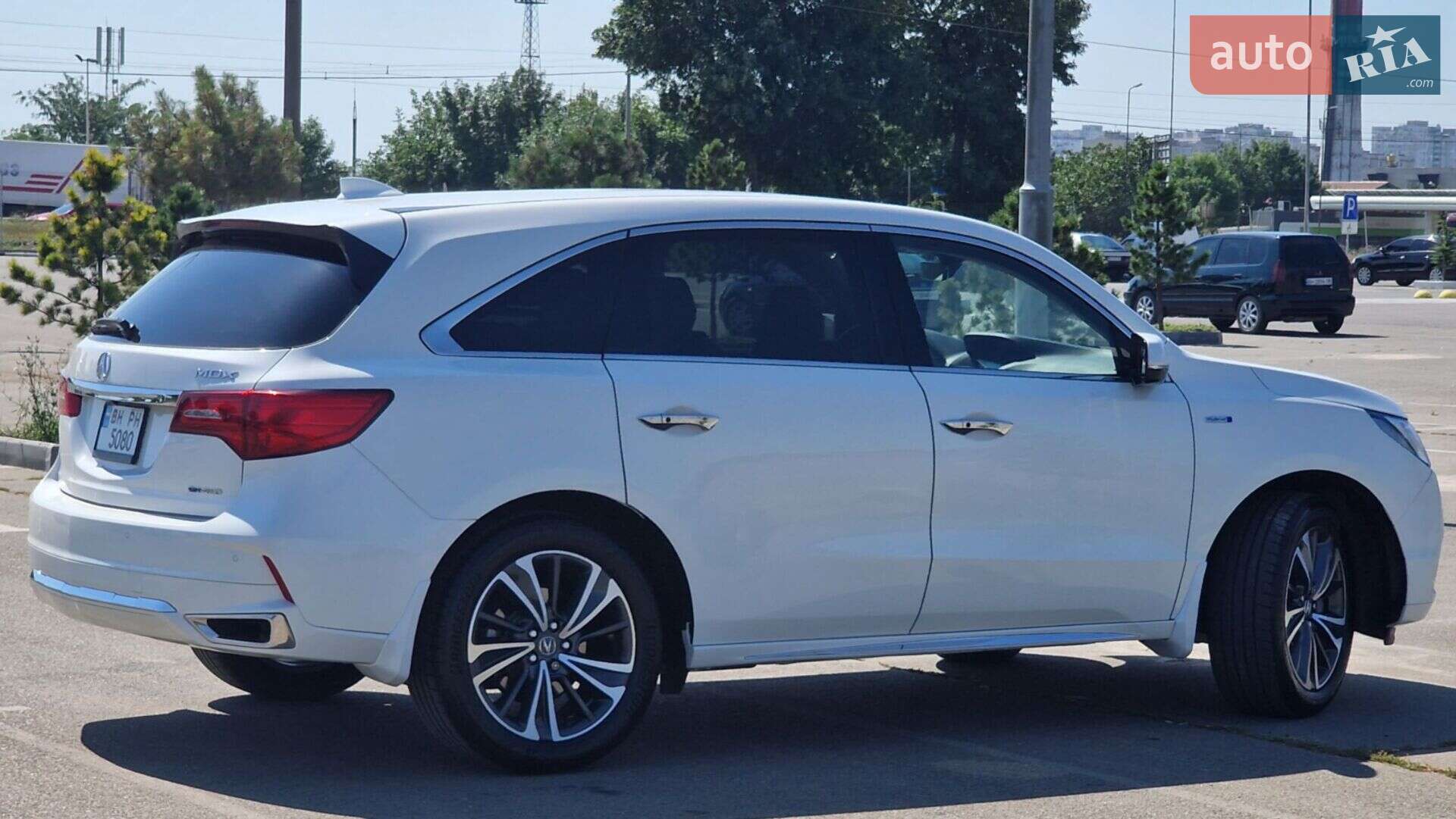Acura MDX 2019 VIN 5J8YD7H55LL000712 фото оголошення 12 з 45