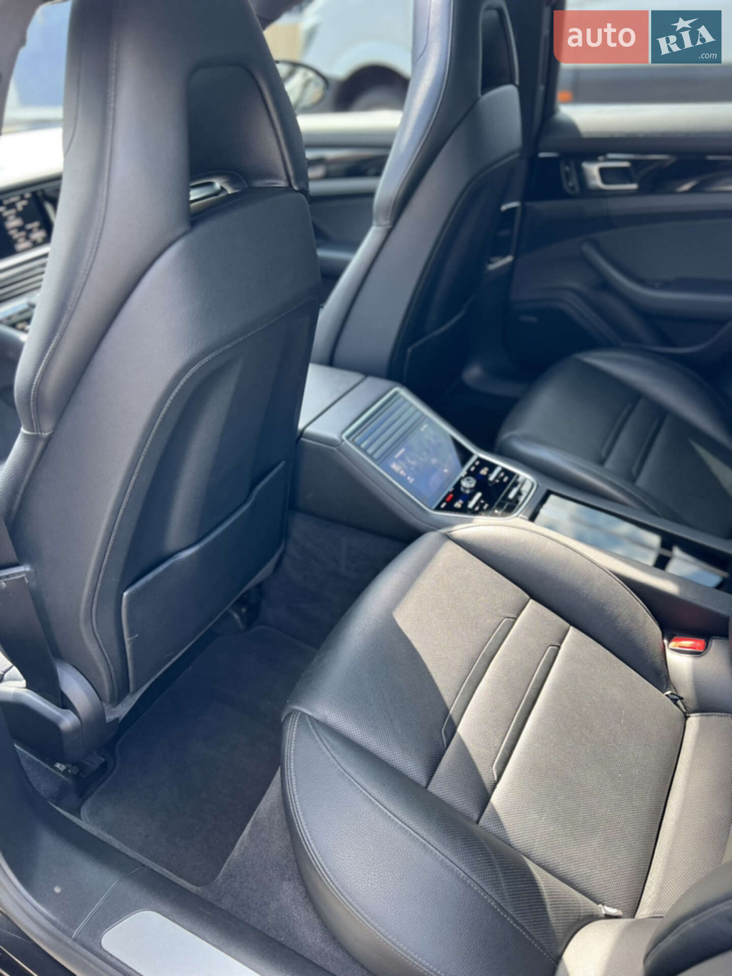 Porsche Panamera 2017 VIN WP0AB2A73HL123890 фото оголошення 8 з 13