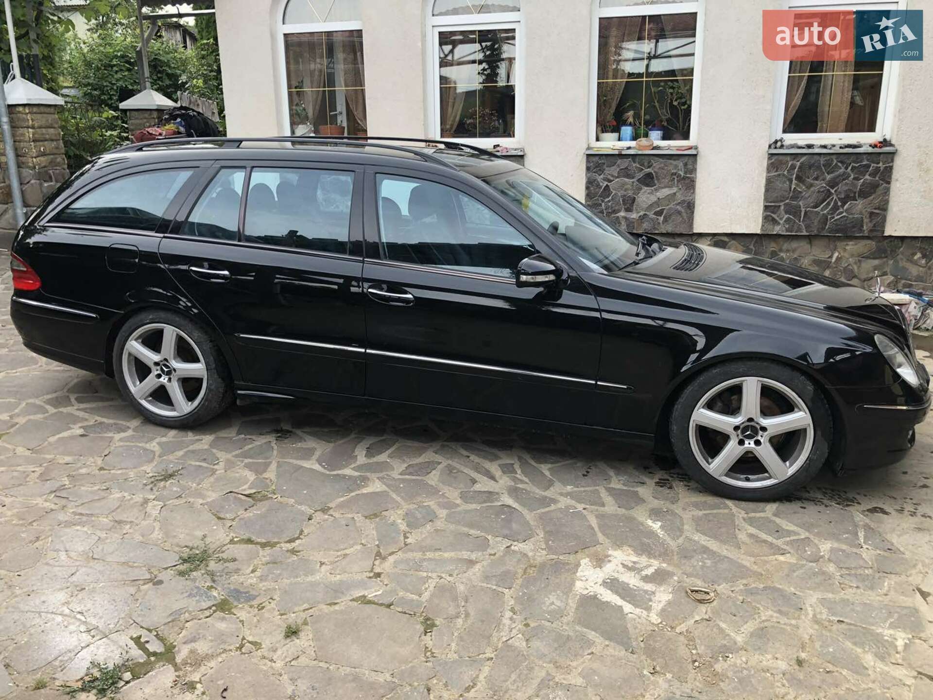 Mercedes-Benz E-Class 2006 VIN WDB2112081B022593 фото оголошення 9 з 10
