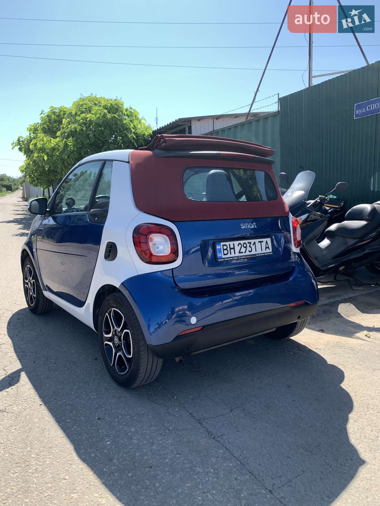 Smart Fortwo 2017 VIN WMEFK5DAXHK193389 фото оголошення 4 з 26