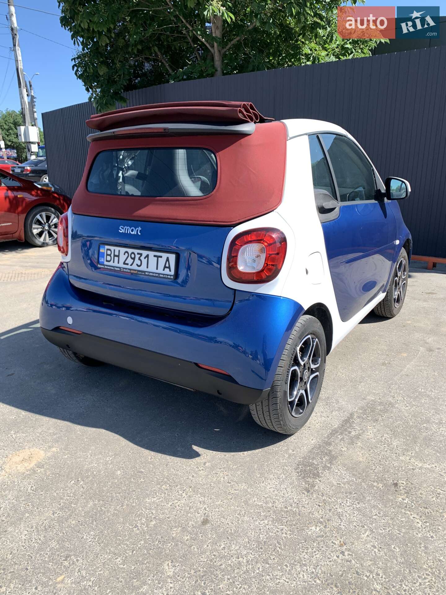 Smart Fortwo 2017 VIN WMEFK5DAXHK193389 фото оголошення 5 з 26