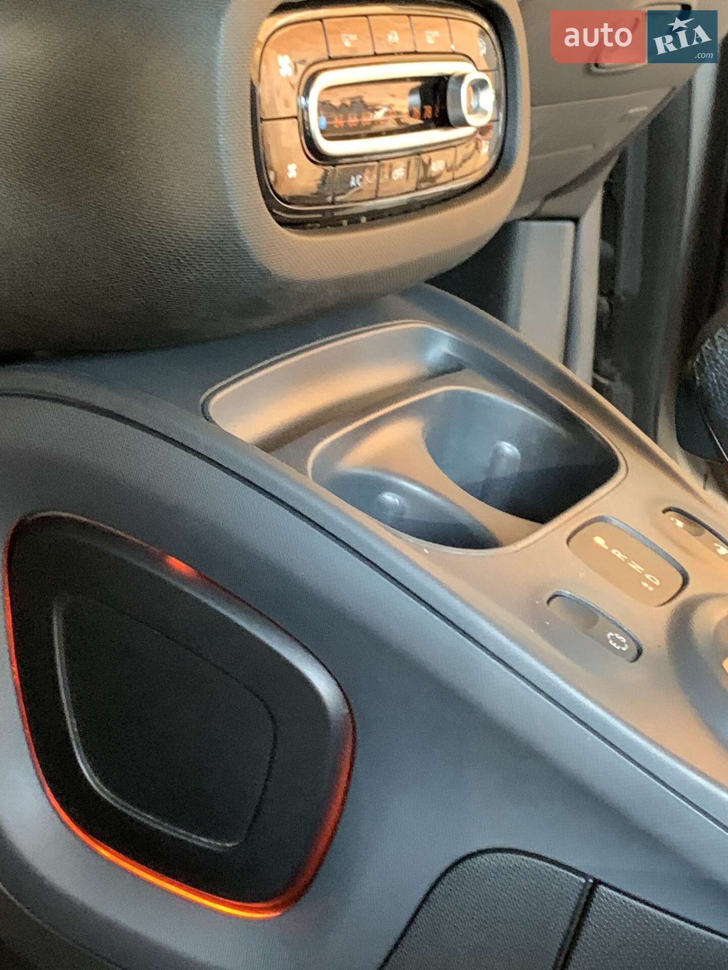 Smart Fortwo 2017 VIN WMEFK5DAXHK193389 фото оголошення 16 з 26