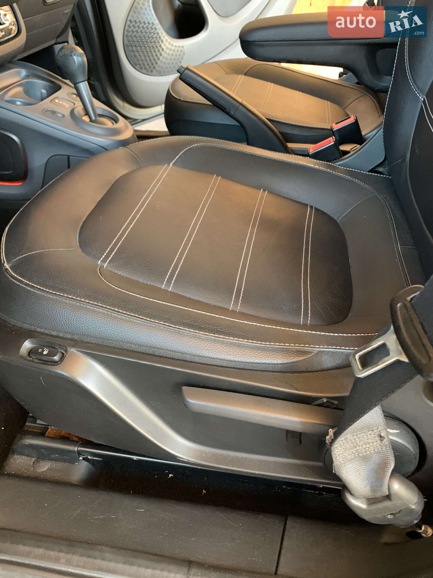 Smart Fortwo 2017 VIN WMEFK5DAXHK193389 фото оголошення 20 з 26