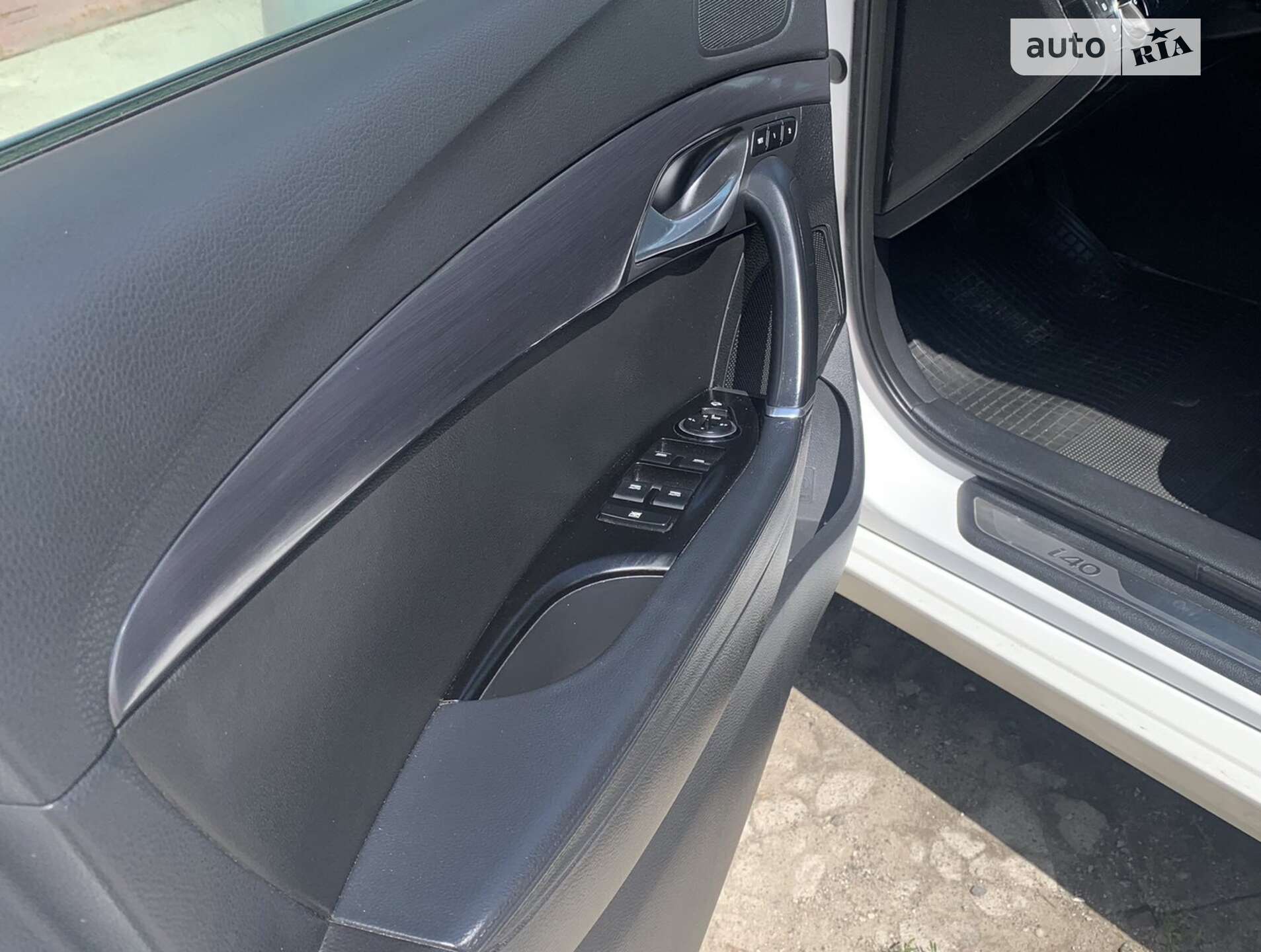 Hyundai i40 2012 VIN KMHLC81UACU028549 фото оголошення 26 з 27