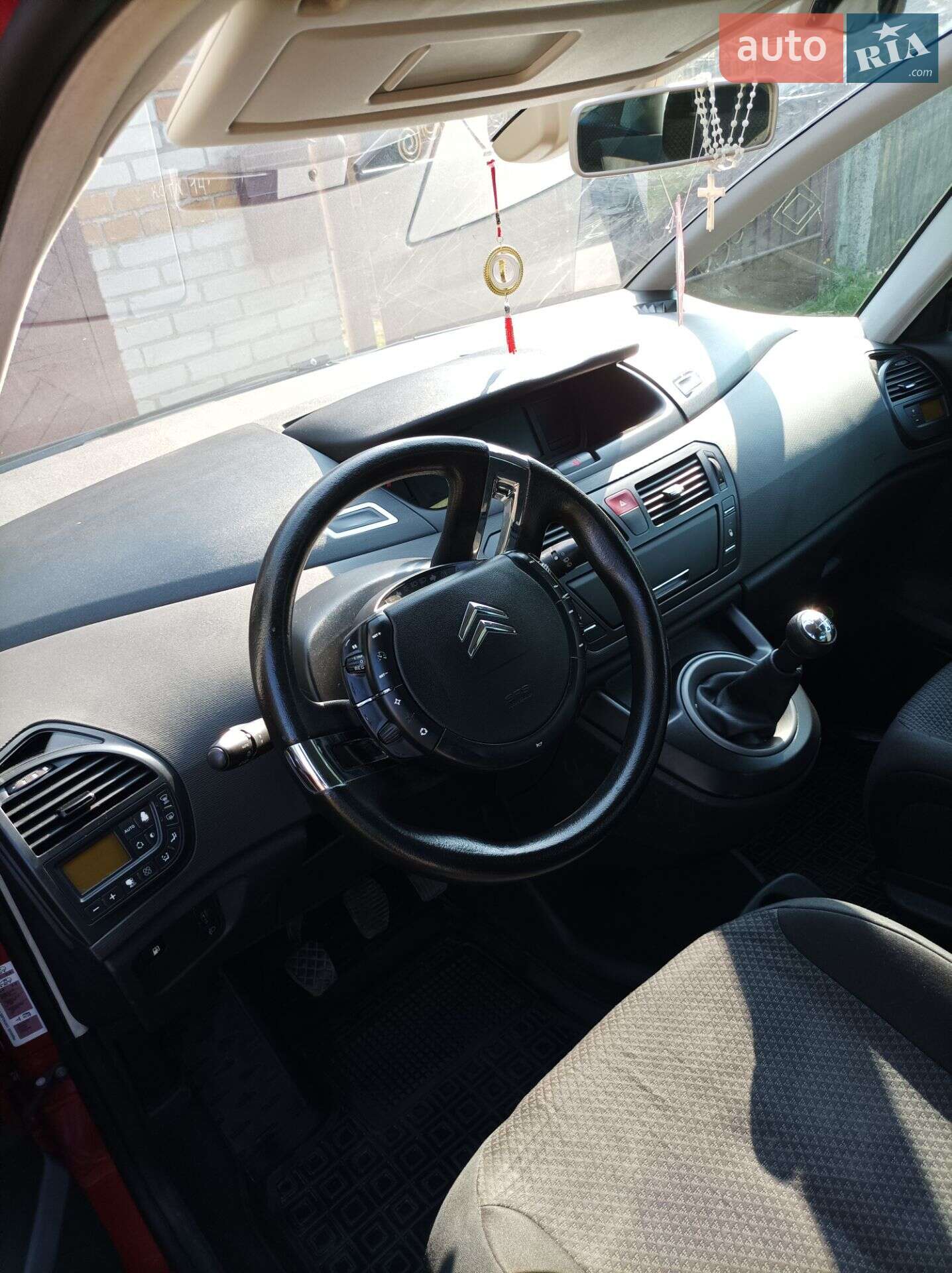 Citroen C4 Picasso 2010 VIN VF7UD9HZCAJ607600 фото оголошення 8 з 20