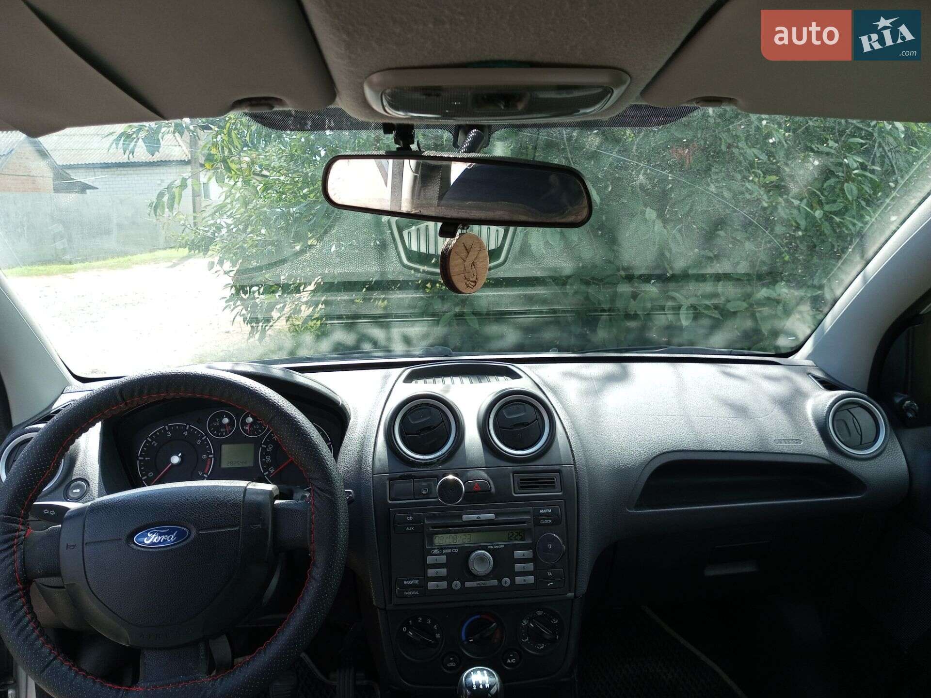 Ford Fiesta 2007 VIN WF0HXXGAJH7Y17256 фото оголошення 2 з 21