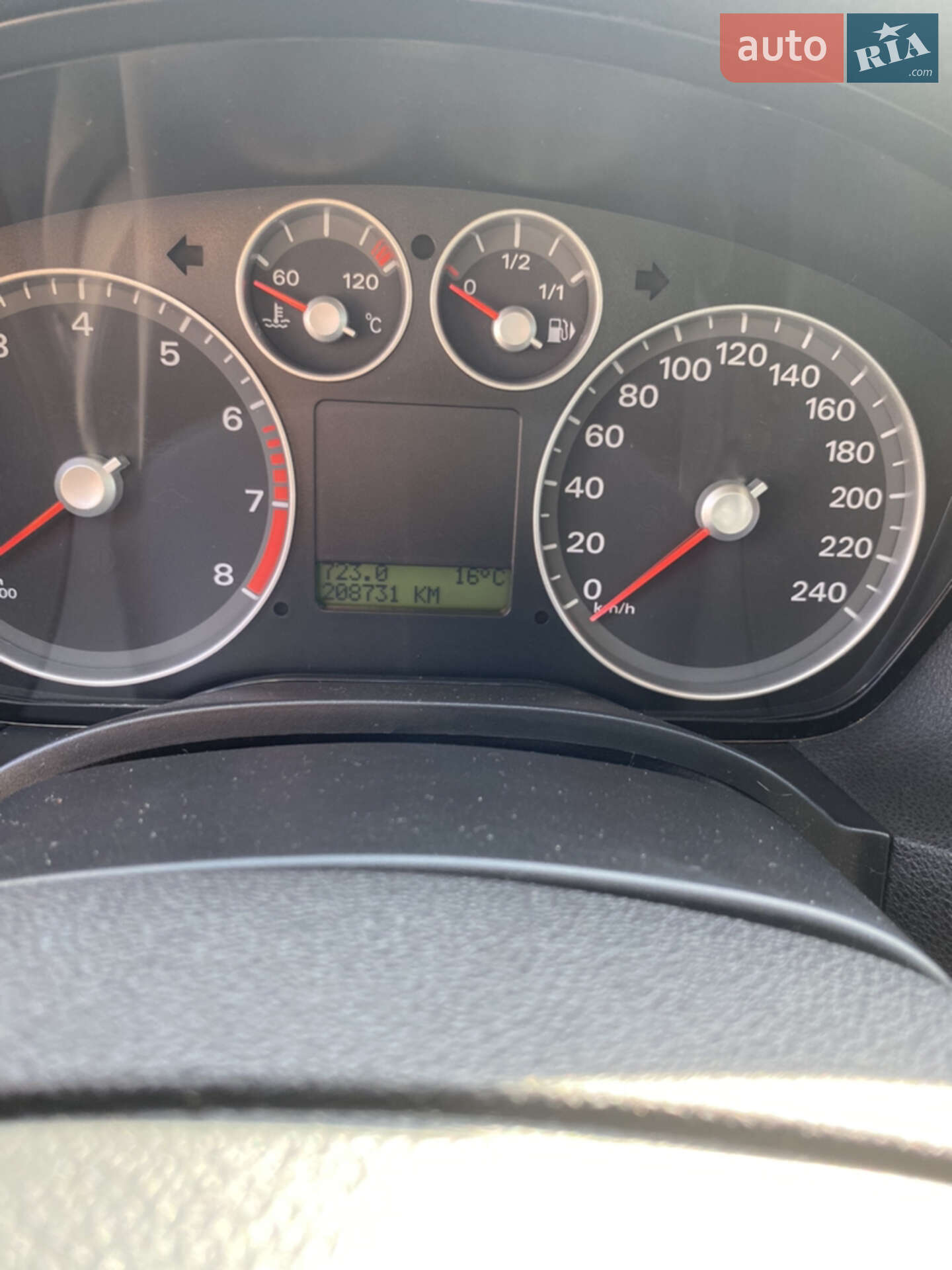 Ford Focus 2006 VIN WF05XXGCD56L68909 фото оголошення 12 з 20
