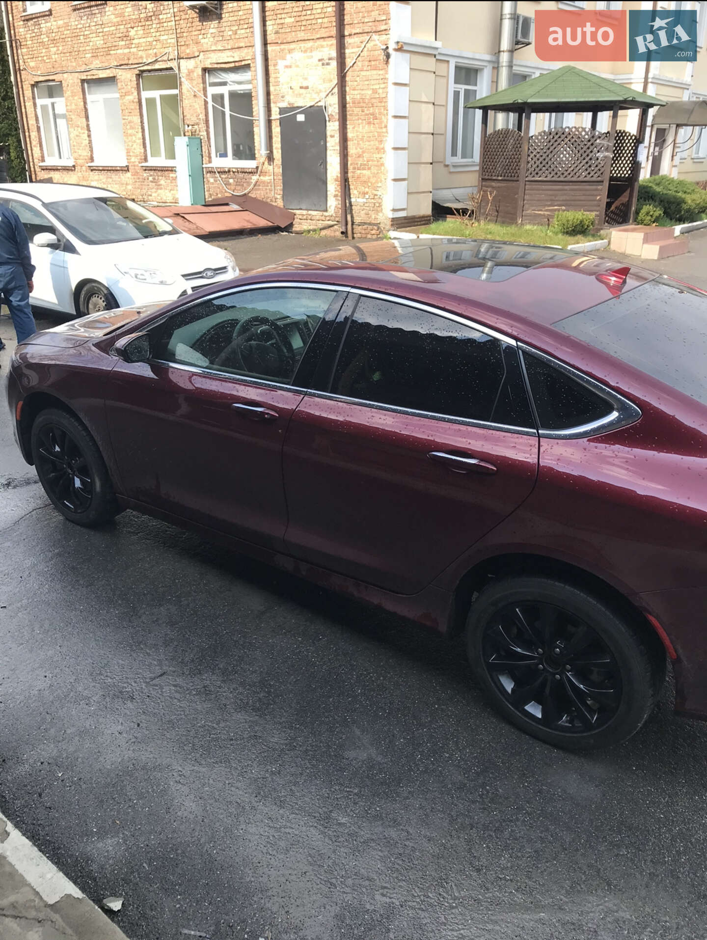 Chrysler 200 2015 VIN 1C3CCCCB5GN146995 фото оголошення 10 з 18