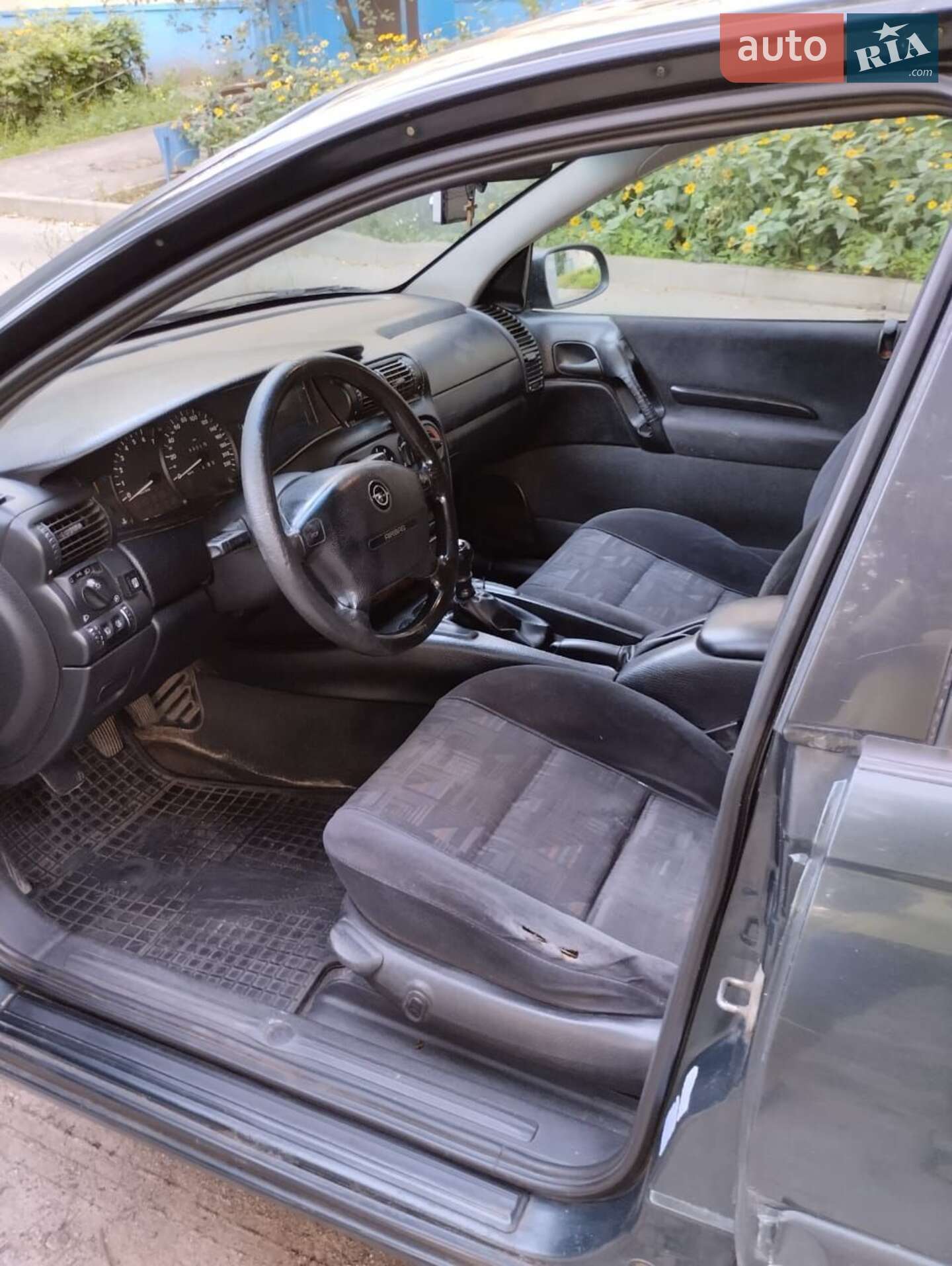 Opel Omega 1997 VIN W0L0VBF35W1082195 фото оголошення 3 з 9