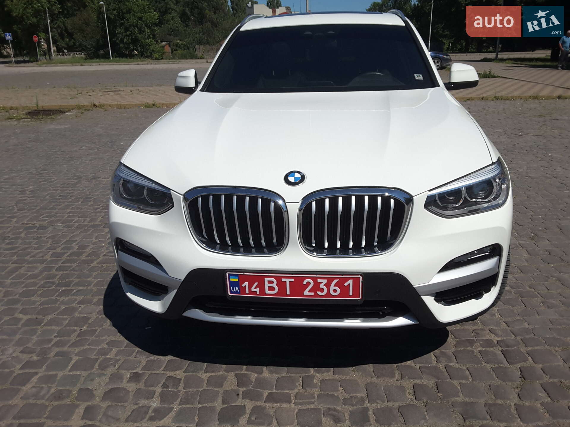 BMW X3 2018 VIN 5UXTR7C51KLF32623 фото оголошення 10 з 22