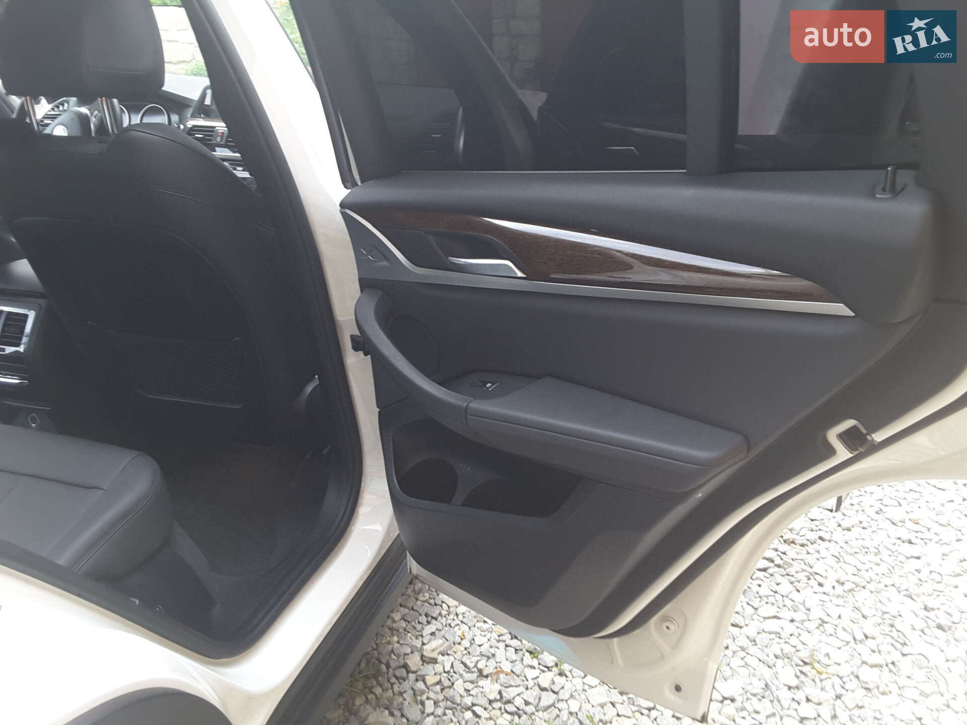 BMW X3 2018 VIN 5UXTR7C51KLF32623 фото оголошення 18 з 22