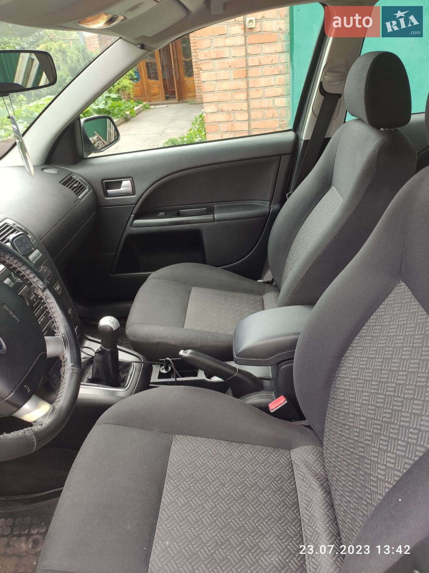Ford Mondeo 2005 VIN WF04XXGBB45J36853 фото оголошення 2 з 5