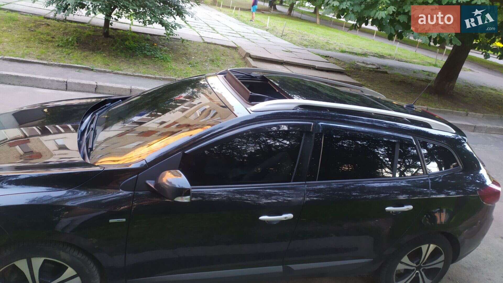 Renault Megane 2012 VIN VF1KZ5G0646108220 фото оголошення 4 з 13