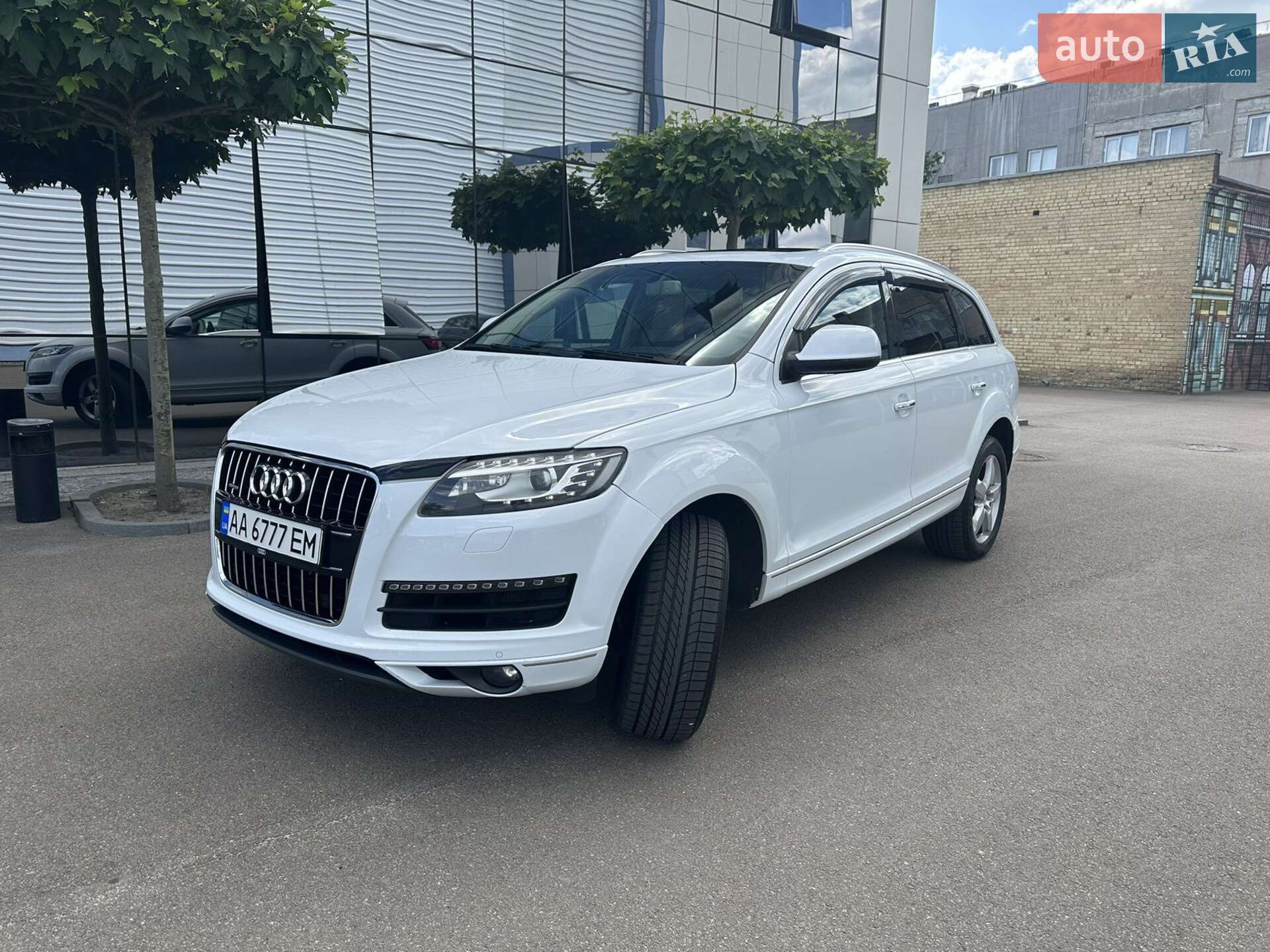 Audi Q7 2015 VIN WA1LGAFE1FD016611 фото оголошення 5 з 38
