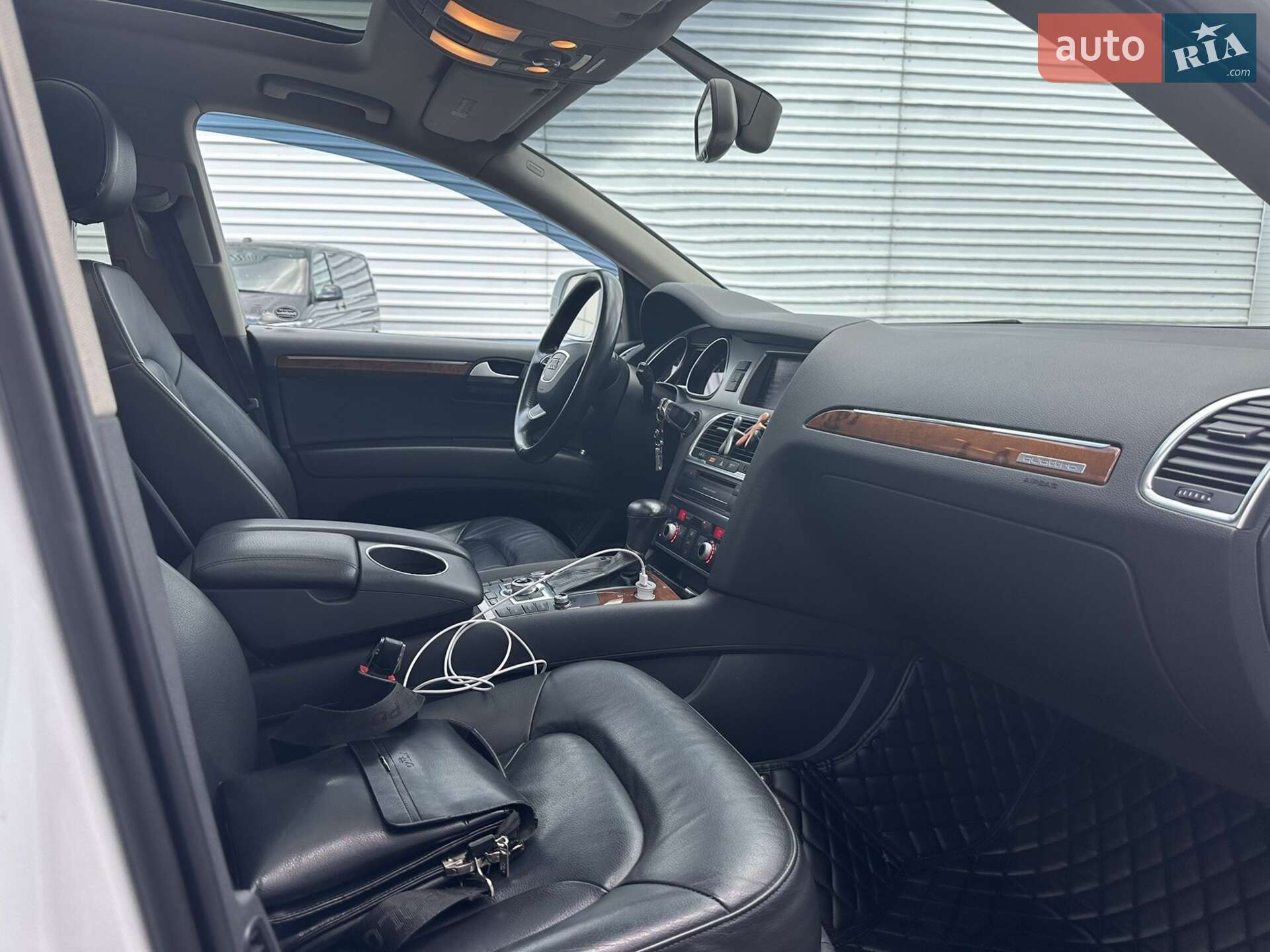 Audi Q7 2015 VIN WA1LGAFE1FD016611 фото оголошення 21 з 38