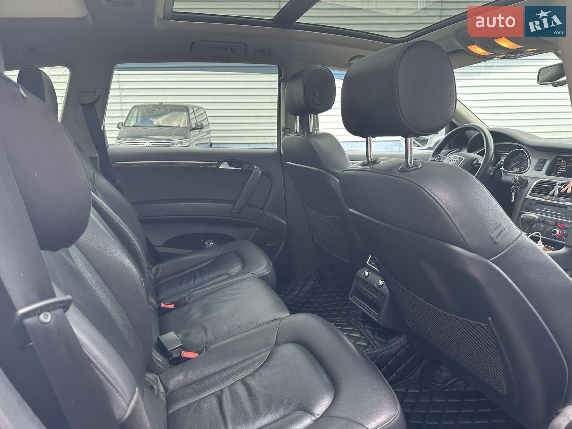 Audi Q7 2015 VIN WA1LGAFE1FD016611 фото оголошення 27 з 38