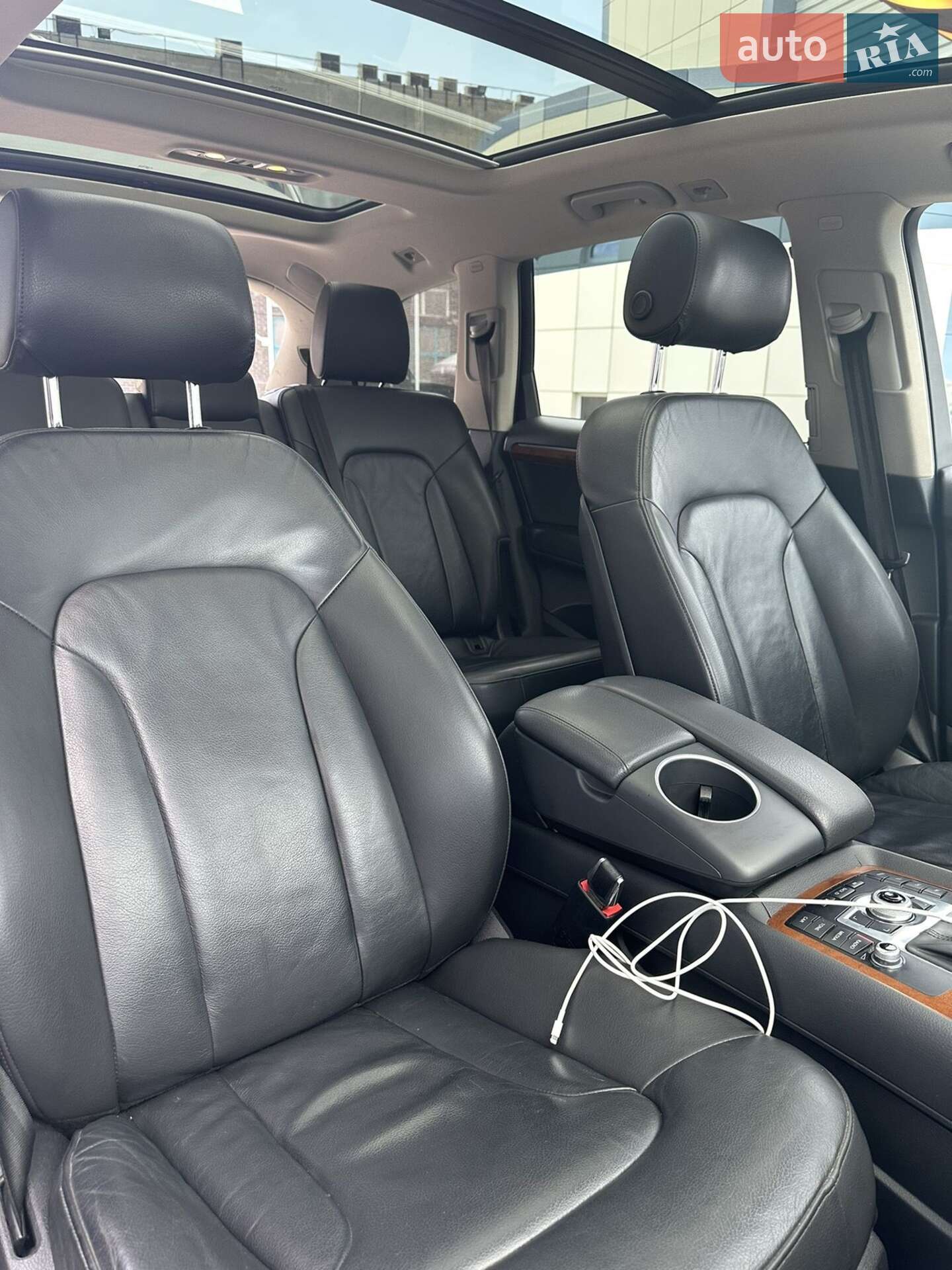 Audi Q7 2015 VIN WA1LGAFE1FD016611 фото оголошення 30 з 38