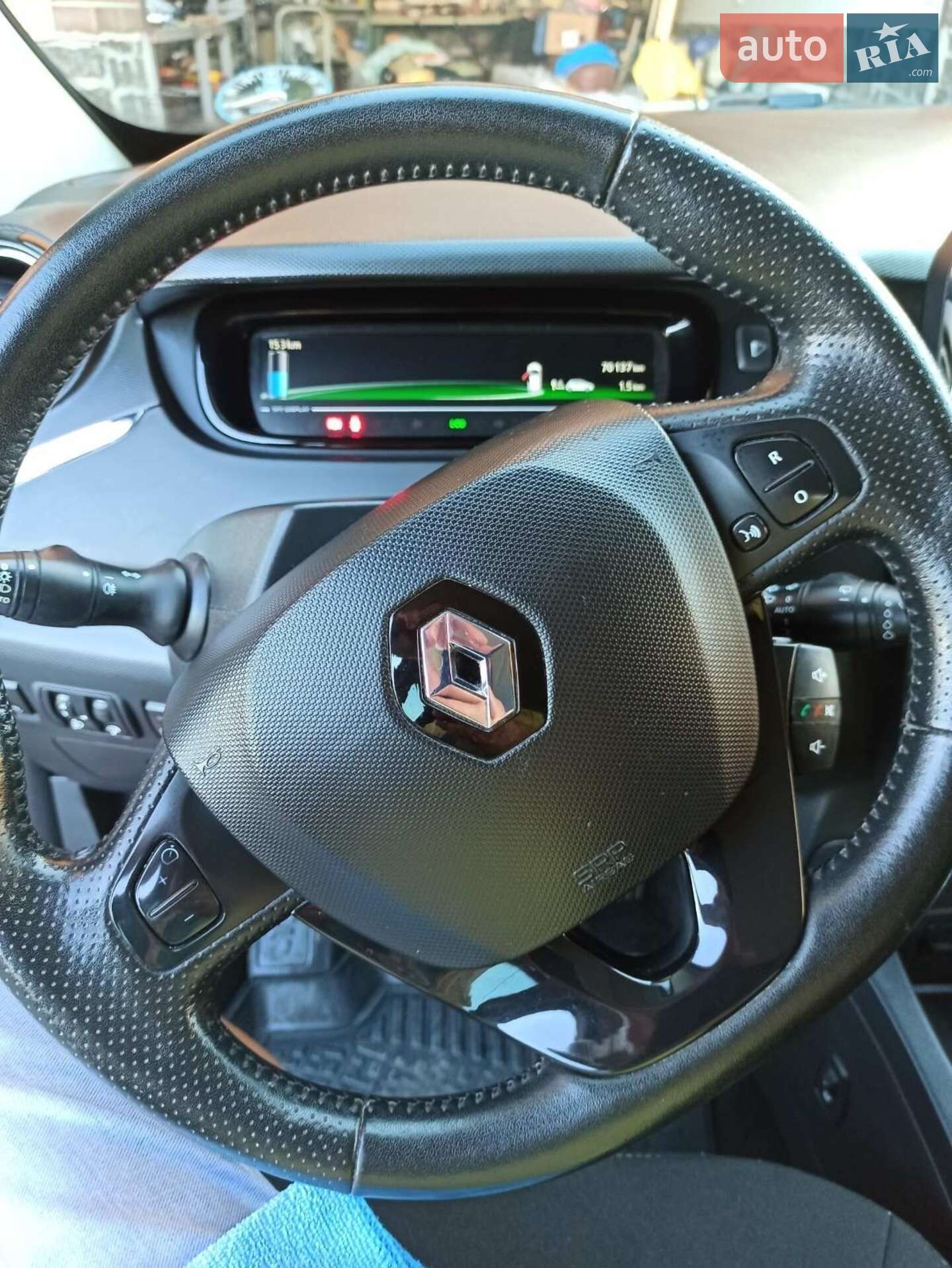 Renault Zoe 2018 VIN VF1AGVYF059561938 фото оголошення 4 з 38