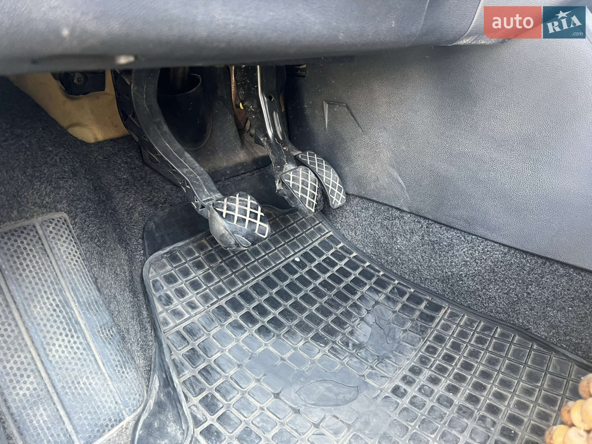 Skoda Fabia 2008 VIN TMBAH15JX8B502289 фото оголошення 23 з 33