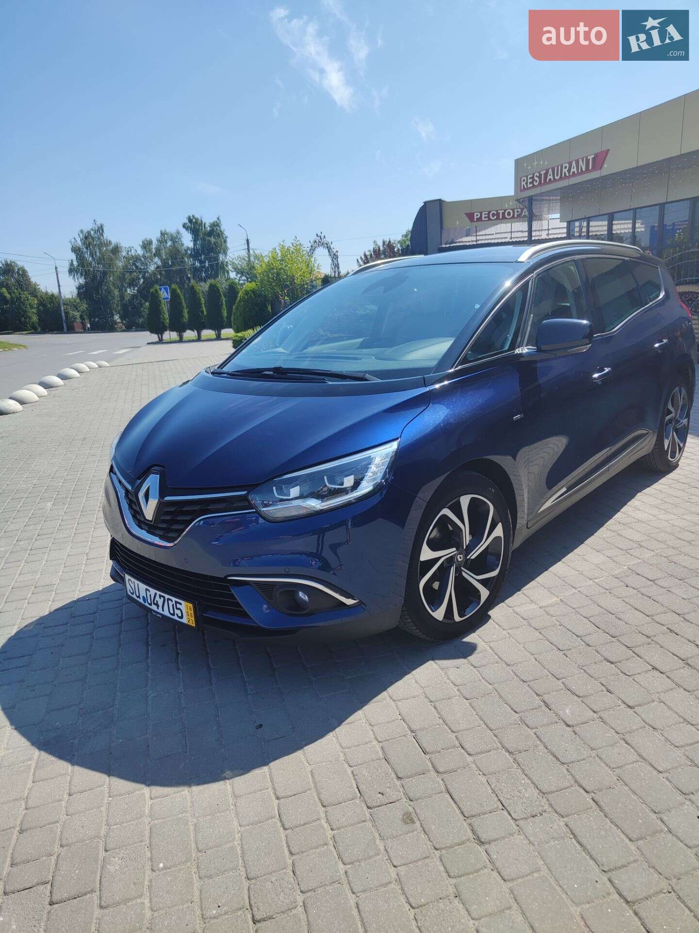 Renault Grand Scenic 2017 VIN VF1RFA00858760289 фото оголошення 2 з 52