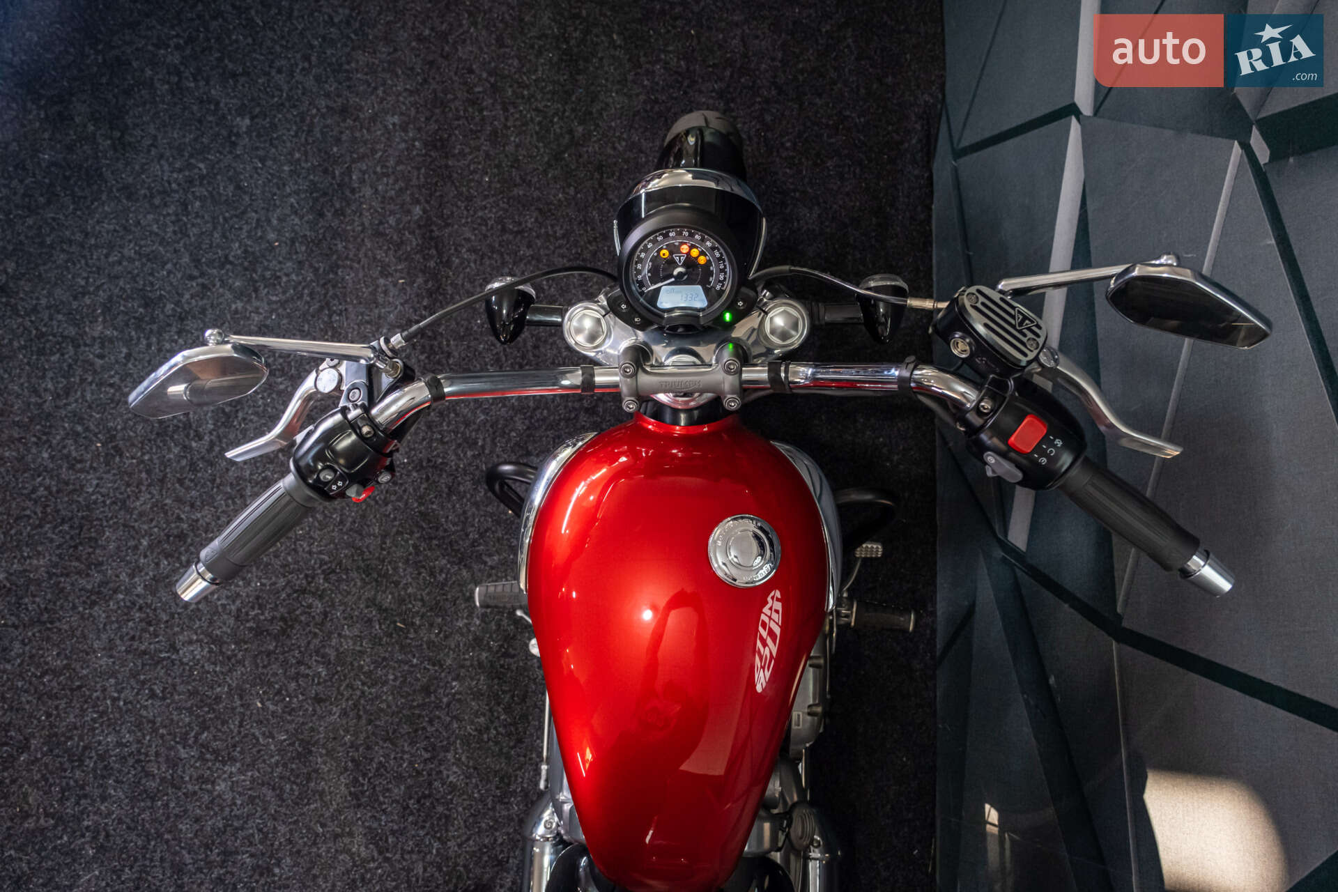 Triumph Speedmaster 2018 VIN SMTD46HL0JT879623 фото оголошення 13 з 25