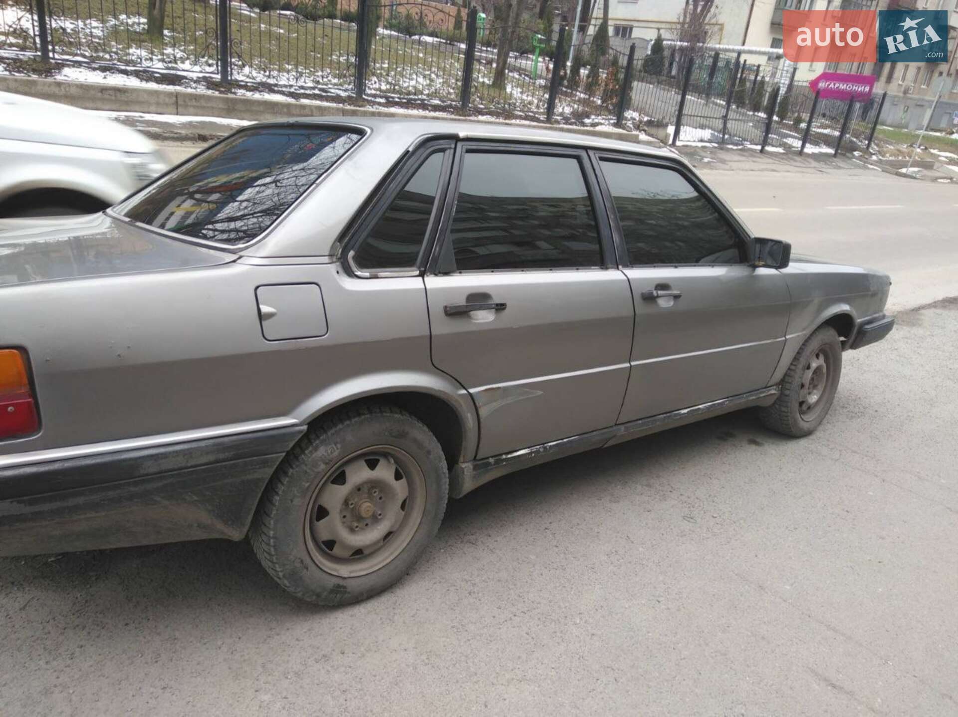 Audi 90 1985 VIN WAVZZZ81ZFA088785 фото оголошення 4 з 9