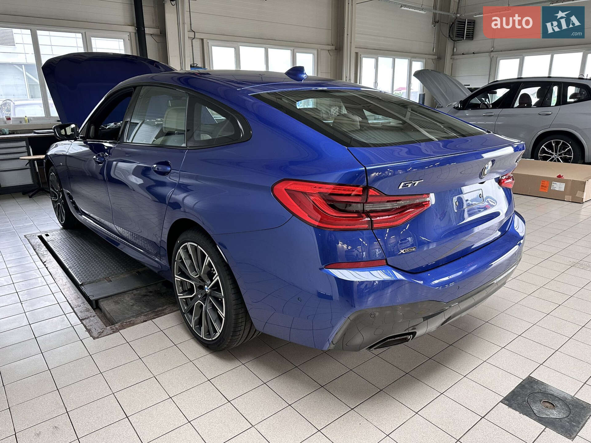 BMW 6 Series GT 2022 VIN WBA21CX050CK34496 фото оголошення 4 з 9