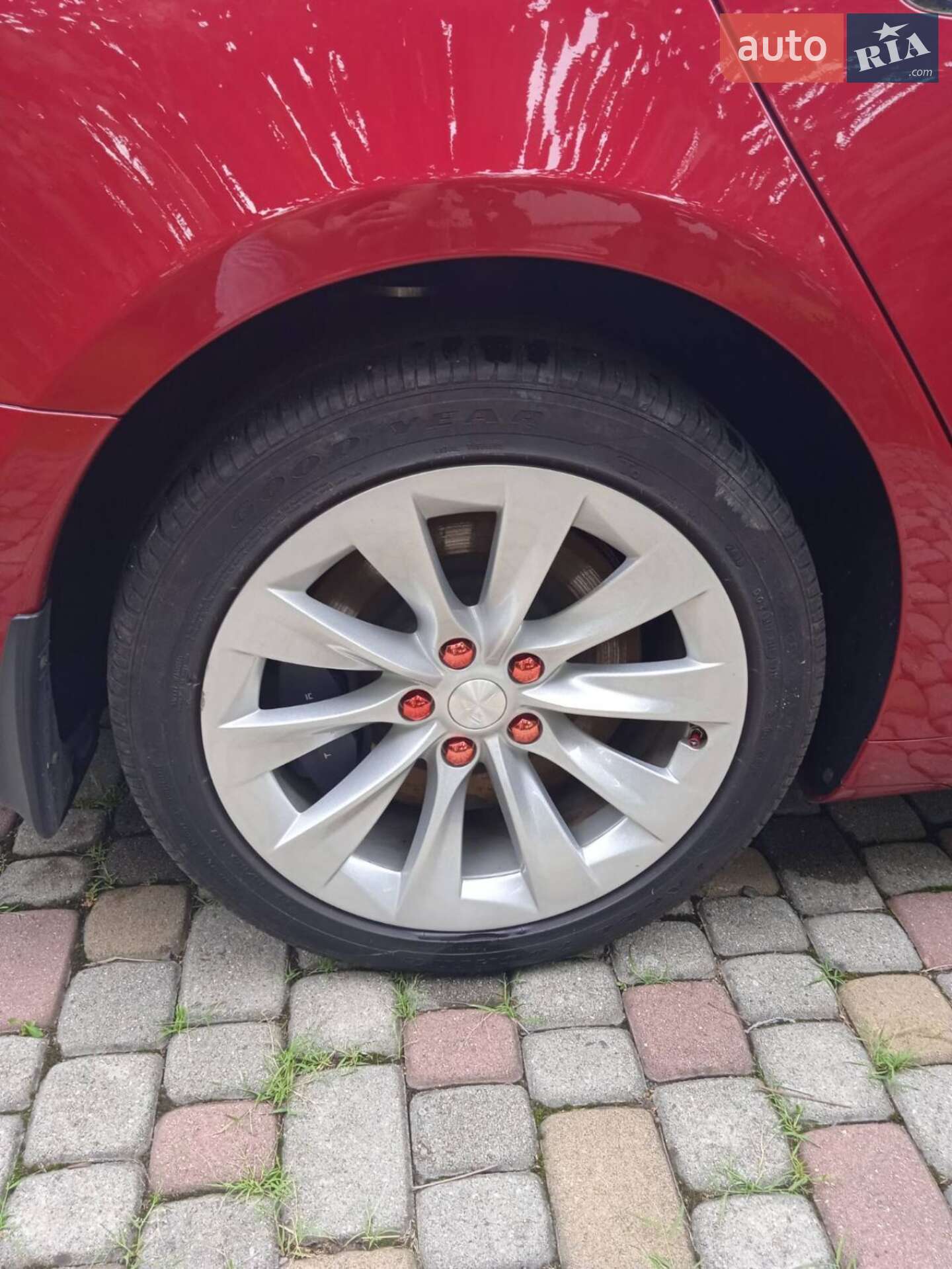 Tesla Model S 2019 VIN 5YJSA1E26KF307229 фото оголошення 38 з 42