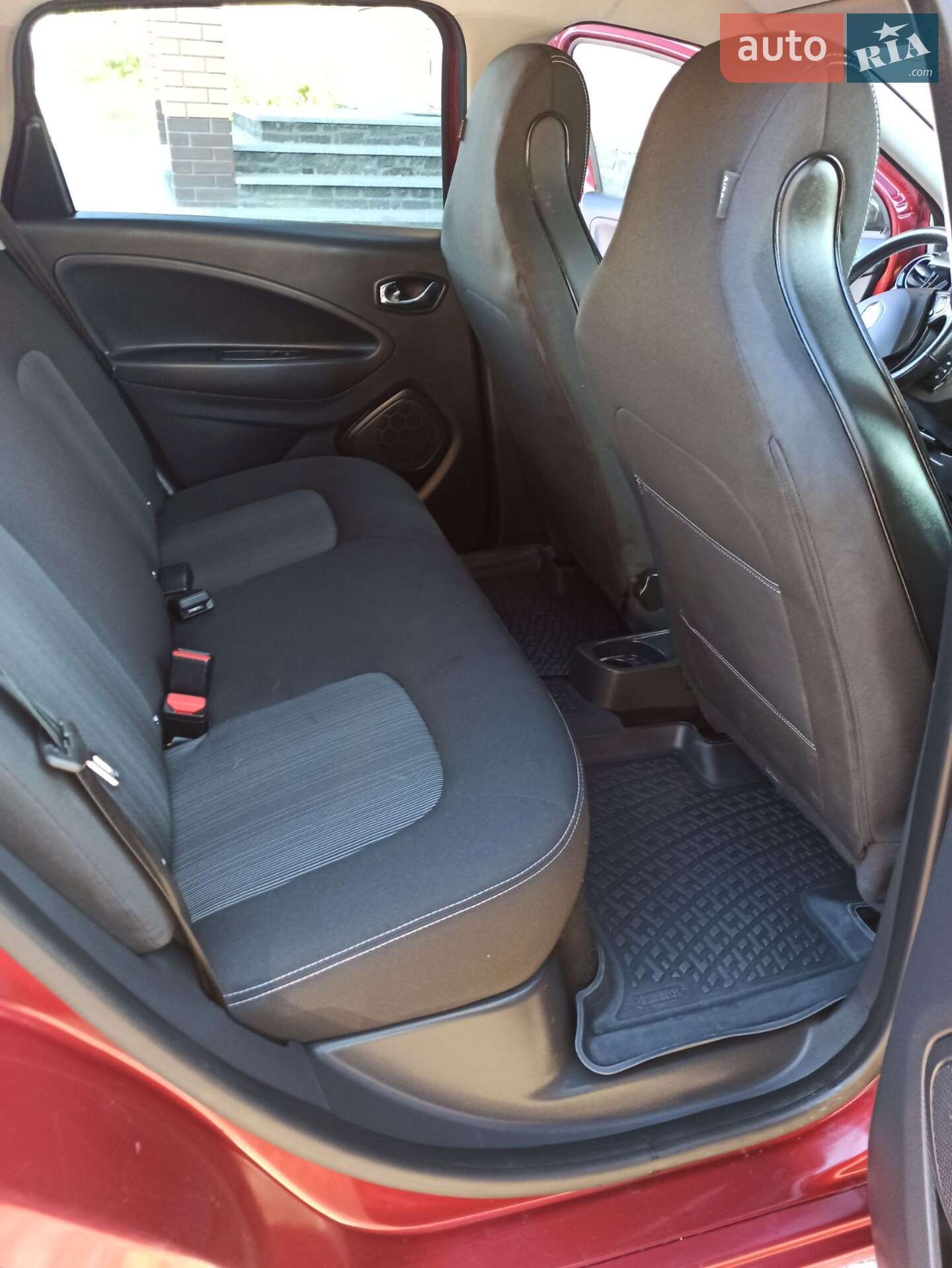 Renault Zoe 2018 VIN VF1AGVYF059561938 фото оголошення 9 з 38