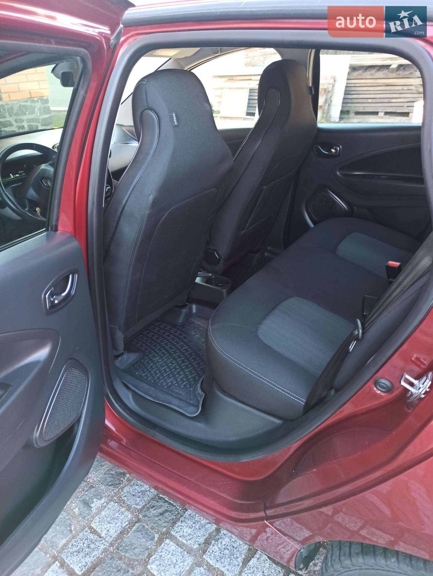 Renault Zoe 2018 VIN VF1AGVYF059561938 фото оголошення 12 з 38
