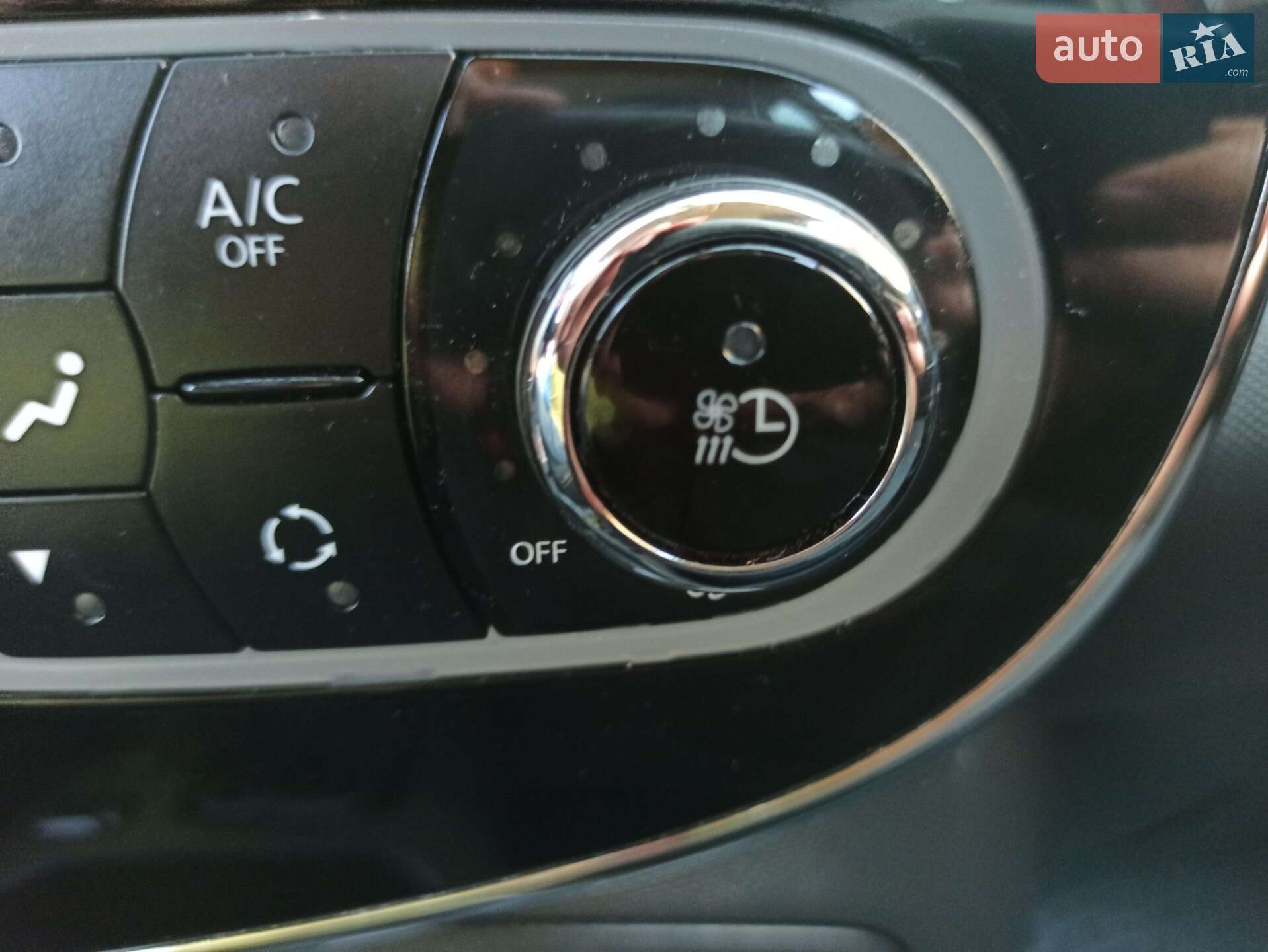 Renault Zoe 2018 VIN VF1AGVYF059561938 фото оголошення 18 з 38