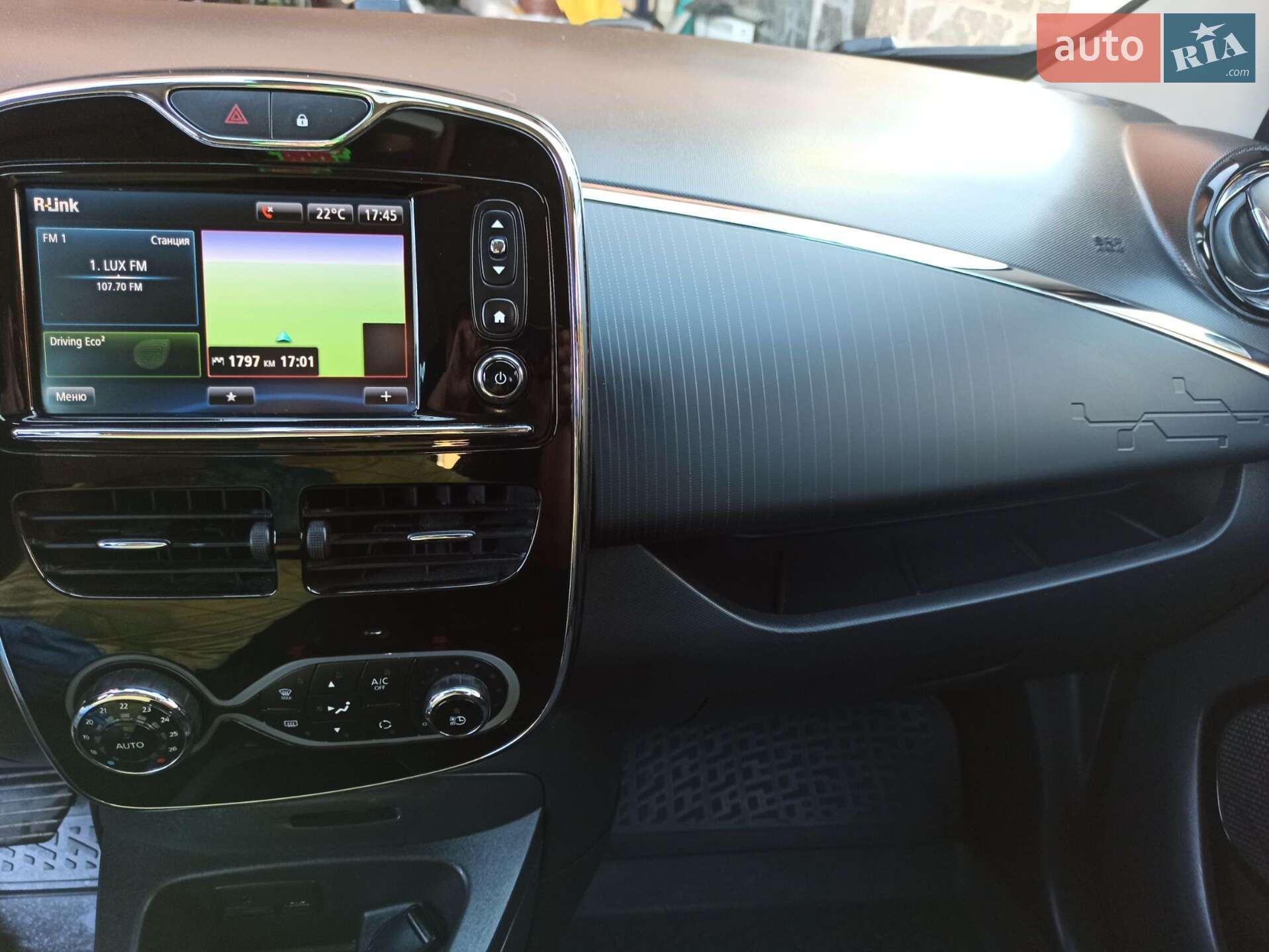 Renault Zoe 2018 VIN VF1AGVYF059561938 фото оголошення 21 з 38
