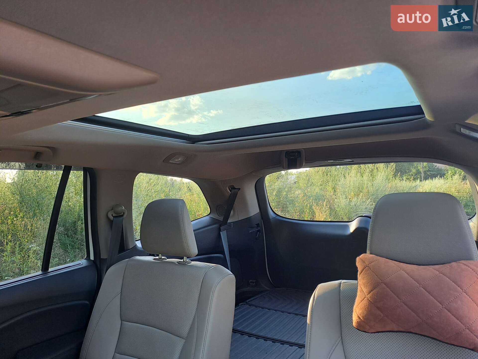Honda Pilot 2015 VIN 5FNYF6H02GB015460 фото оголошення 24 з 37