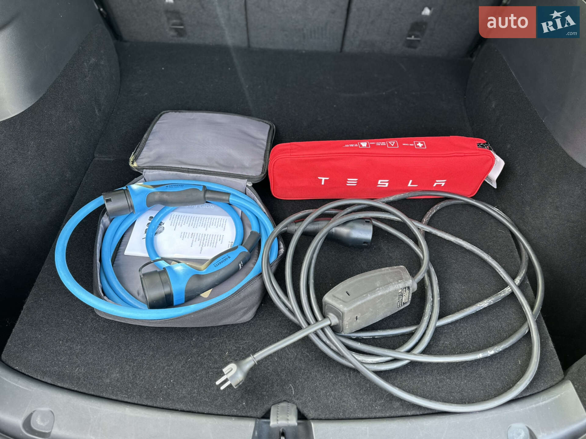 Tesla Model Y 2021 VIN LRWYGCEK8MC129759 фото оголошення 18 з 18