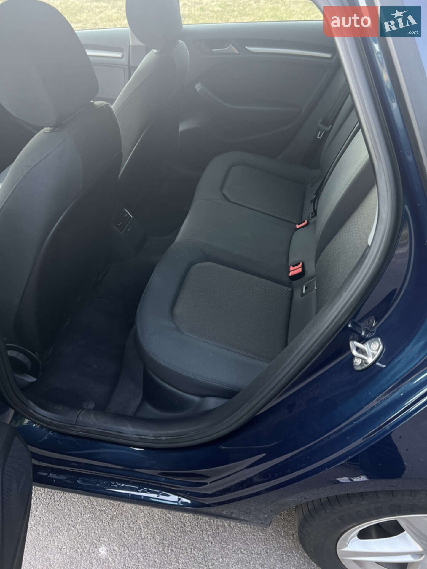 Audi A3 2019 VIN WAUZZZ8VXKA062095 фото оголошення 52 з 55