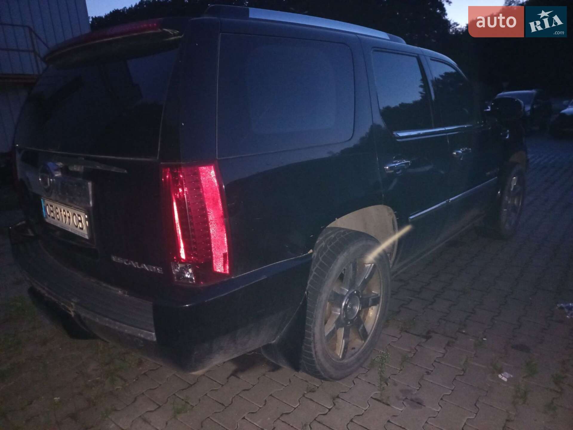 Cadillac Escalade 2007 VIN 1GYFK63827R371377 фото оголошення 18 з 19