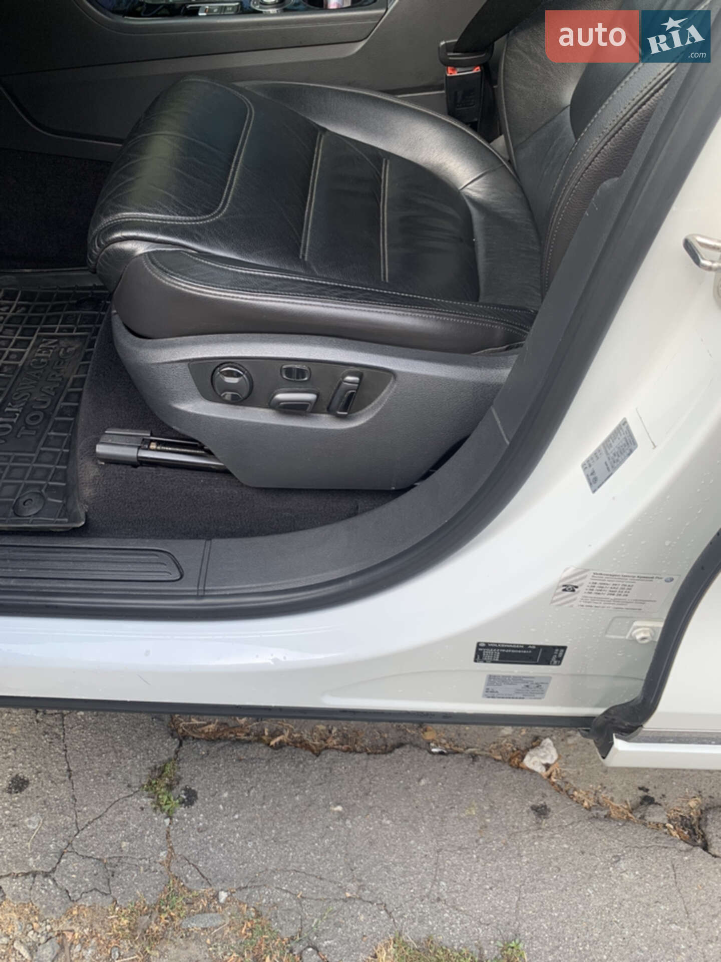 Volkswagen Touareg 2014 VIN WVGZZZ7PZFD001817 фото оголошення 6 з 28
