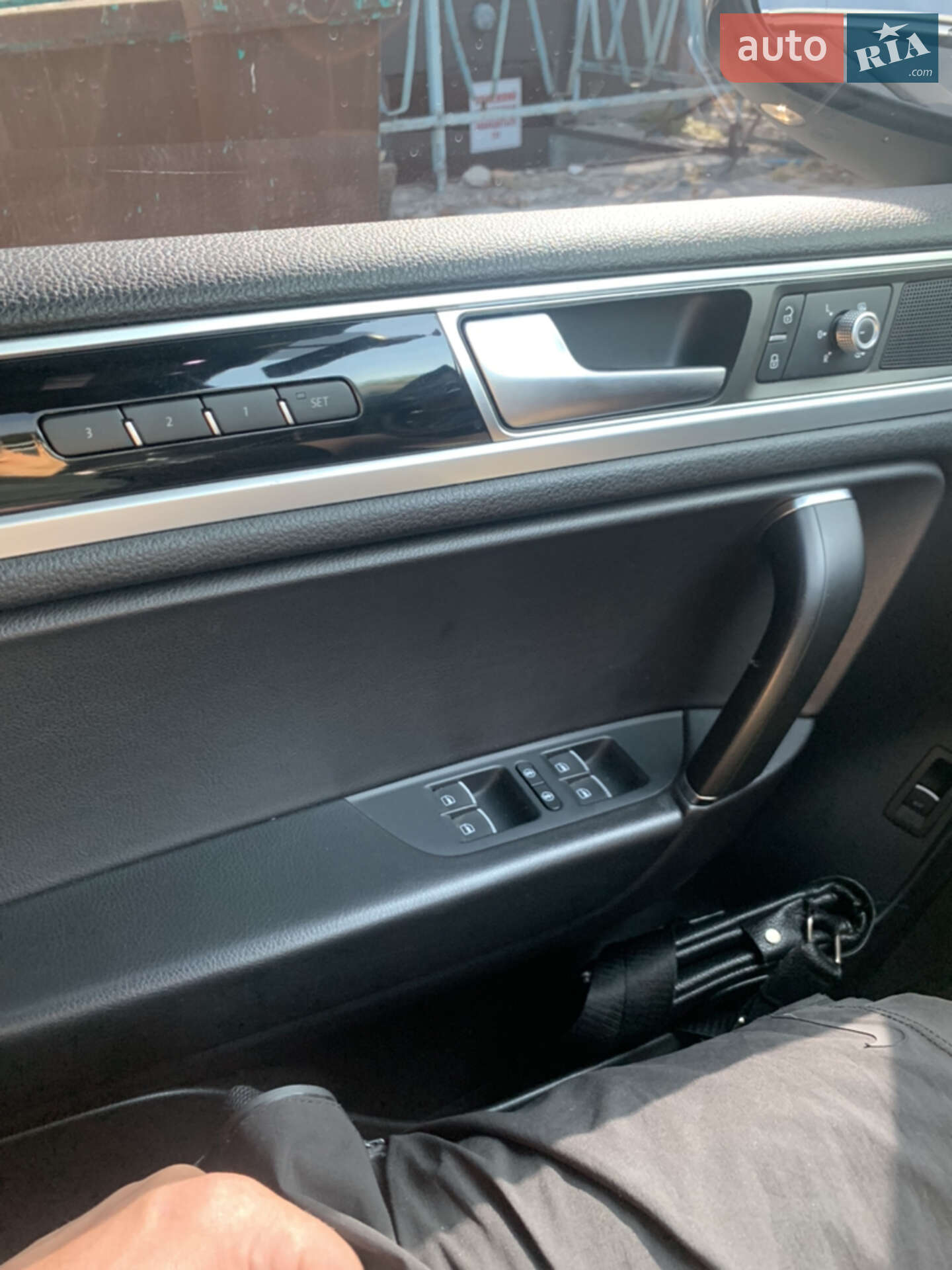Volkswagen Touareg 2014 VIN WVGZZZ7PZFD001817 фото оголошення 8 з 28