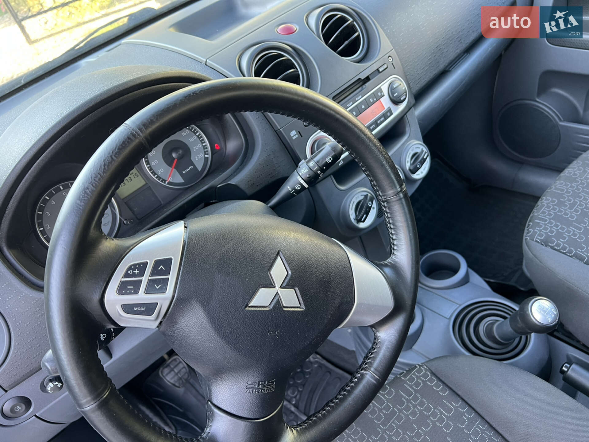 Mitsubishi Colt 2010 VIN XMCXNZ33ABF001250 фото оголошення 8 з 10