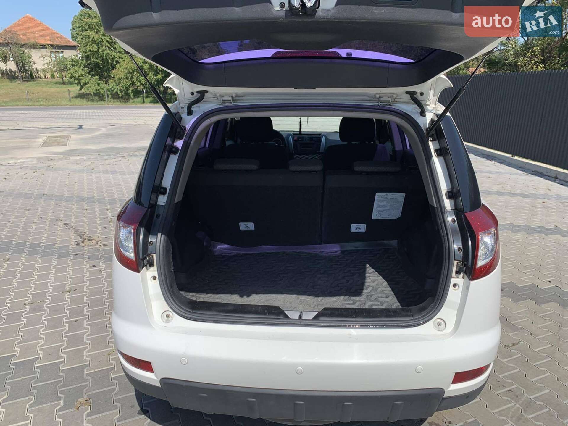 Geely Emgrand X7 2014 VIN L108DBS57E3103515 фото оголошення 2 з 15