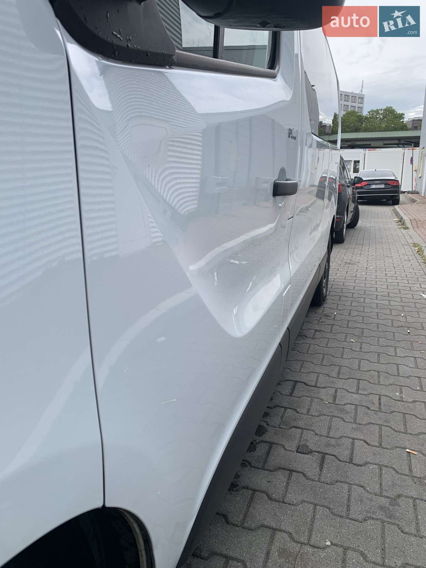 Renault Trafic 2015 VIN VF11FL01953563483 фото оголошення 4 з 21