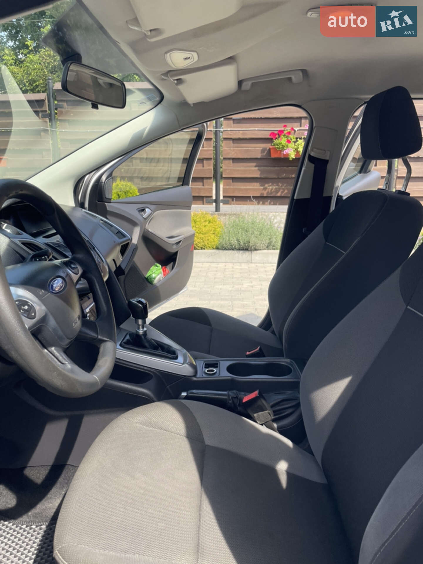 Ford Focus 2011 VIN WF0LXXGCBLBM82602 фото оголошення 8 з 23