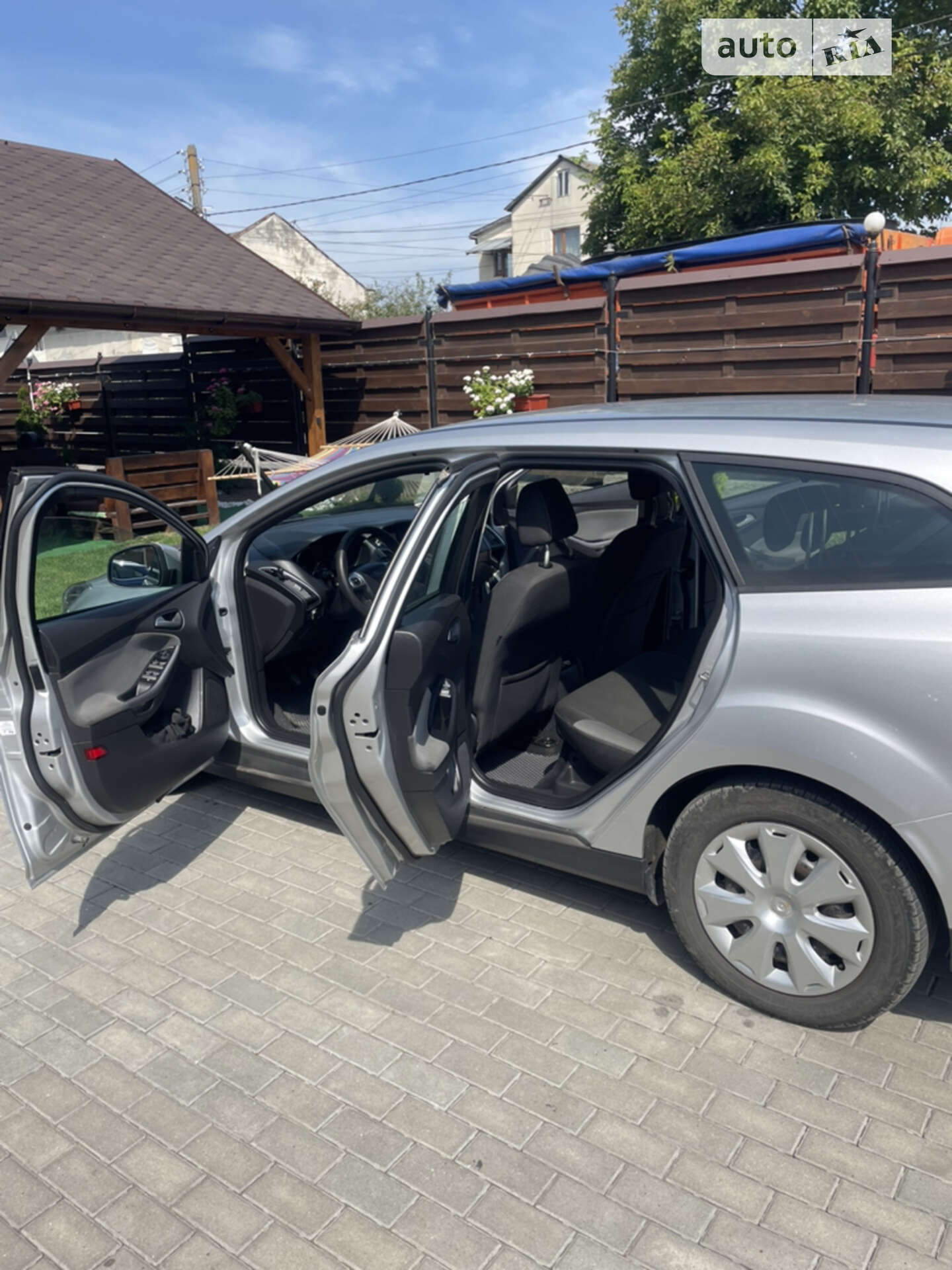 Ford Focus 2011 VIN WF0LXXGCBLBM82602 фото оголошення 13 з 23