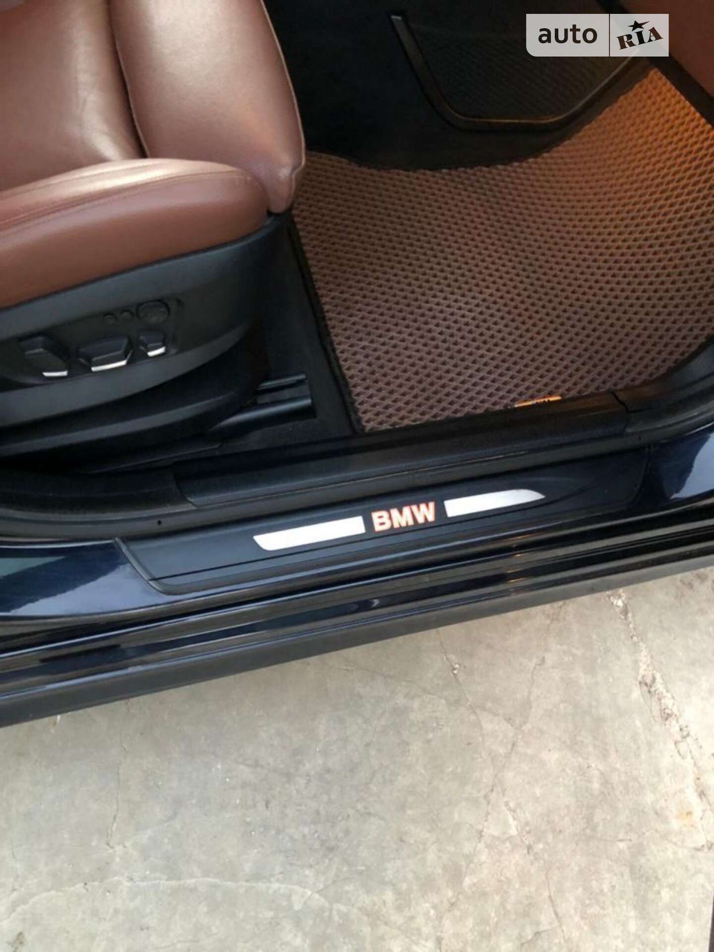 BMW 5 Series GT 2012 VIN WBASN2C50CC202303 фото оголошення 24 з 31