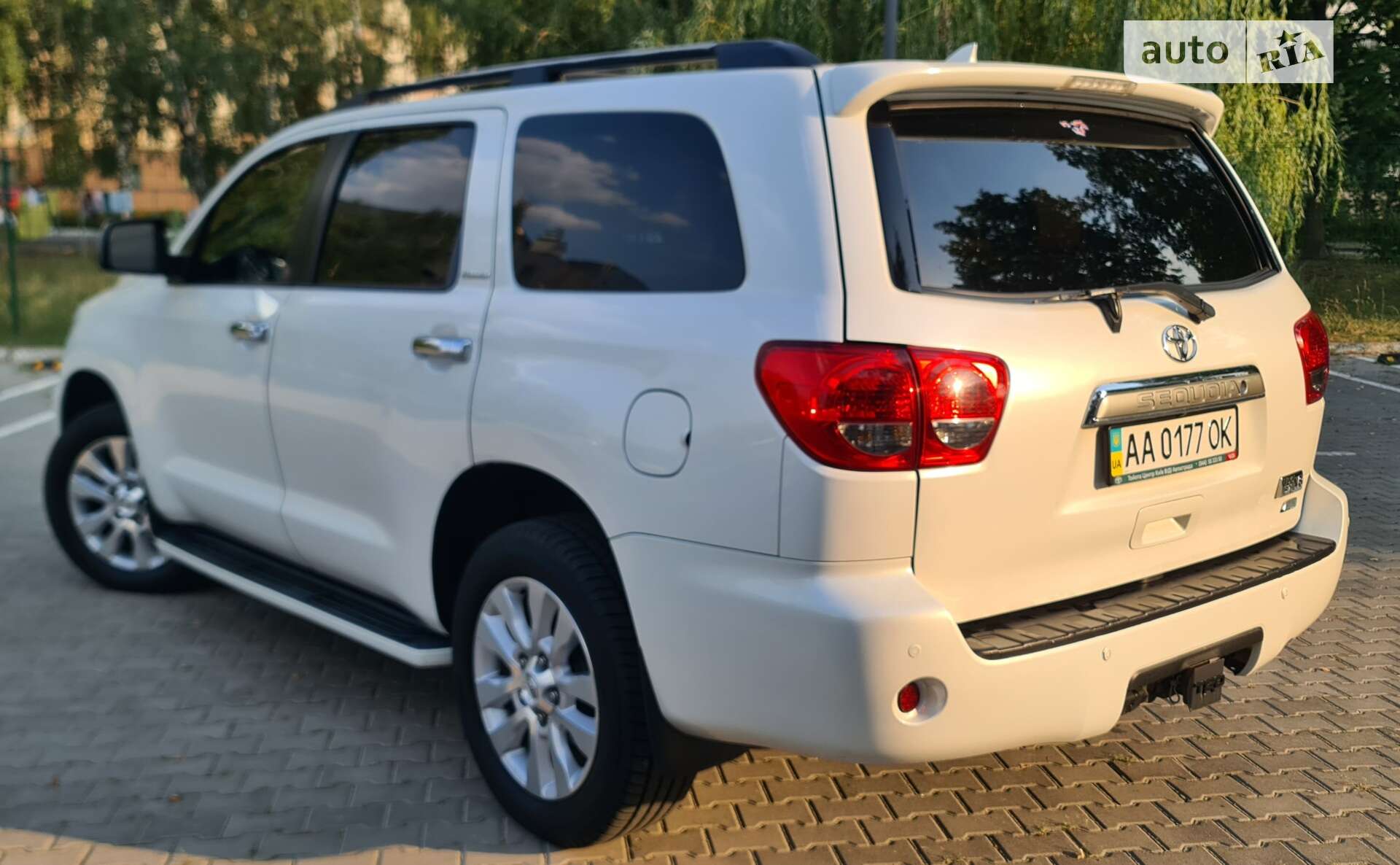 Toyota Sequoia 2016 VIN 5TDDW5G16GS138614 фото оголошення 18 з 23