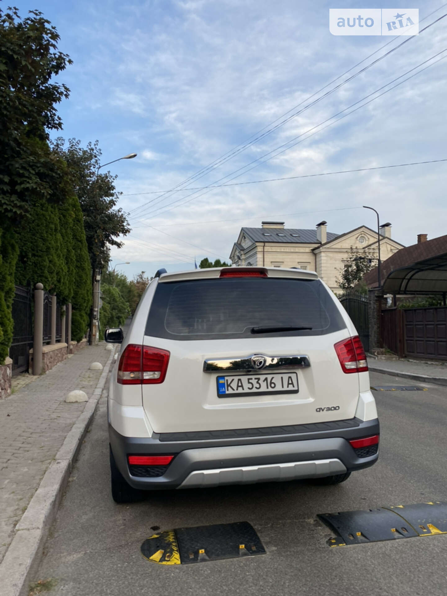 Kia Mohave 2017 VIN KNAKN814DHA167908 фото оголошення 18 з 57