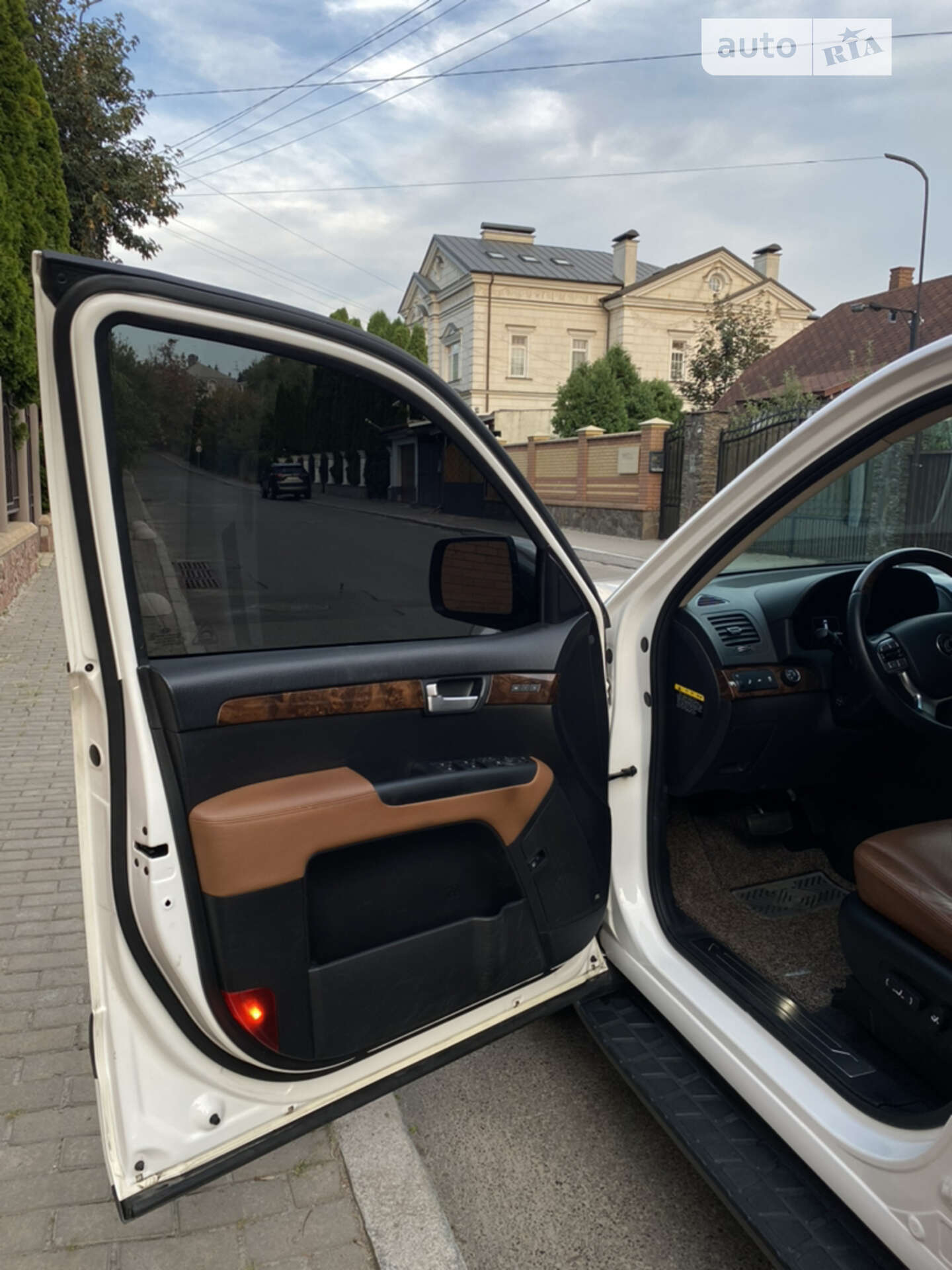 Kia Mohave 2017 VIN KNAKN814DHA167908 фото оголошення 48 з 57