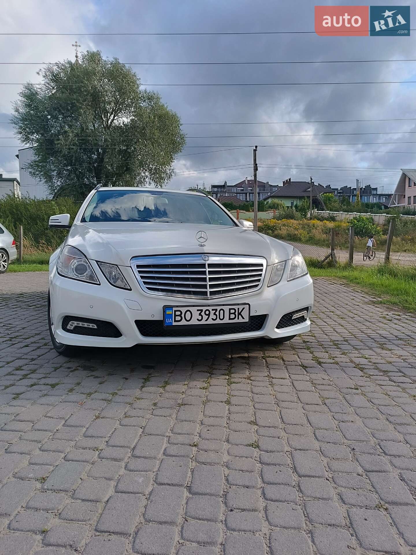 Mercedes-Benz E-Class 2011 VIN WDD2122051A565186 фото оголошення 2 з 13